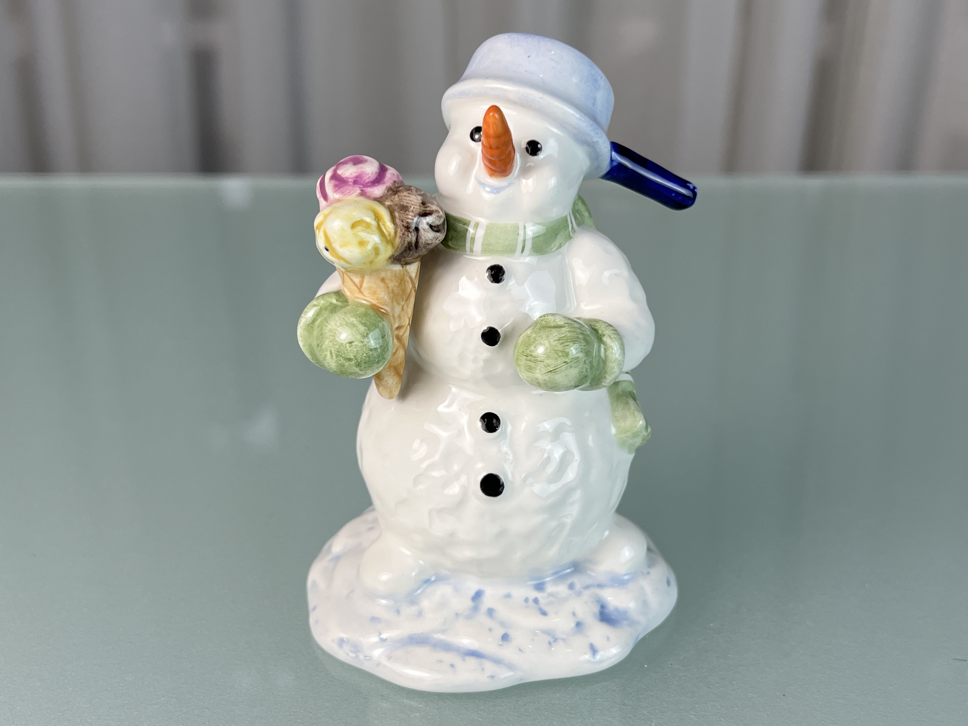  Goebel Figur Schneemann Porzellan Figur 10,5 cm. 1 Wahl. Top Zustand.  