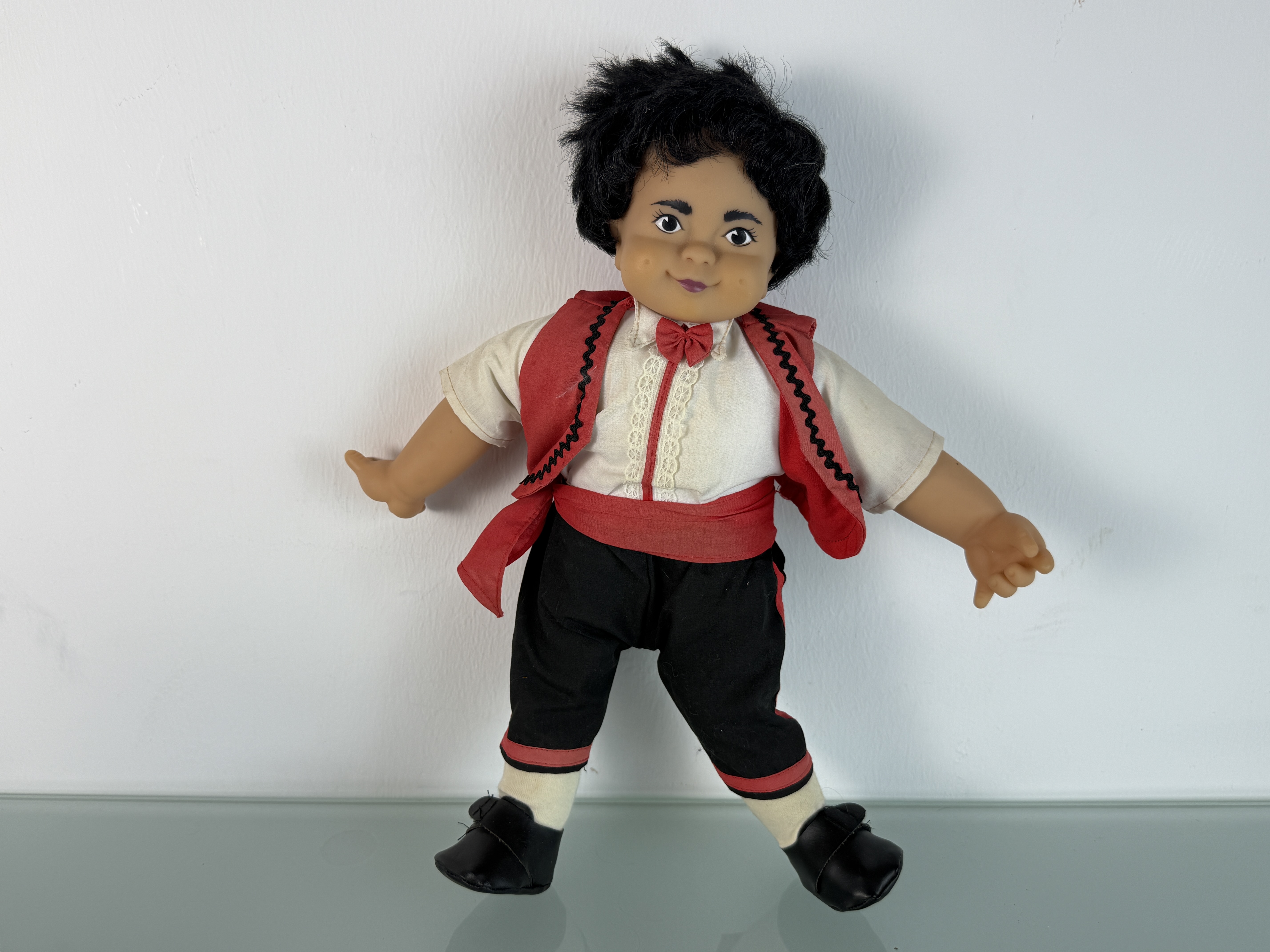 Künstlerpuppe Vinyl Puppe 38 cm Zustand siehe Fotos 