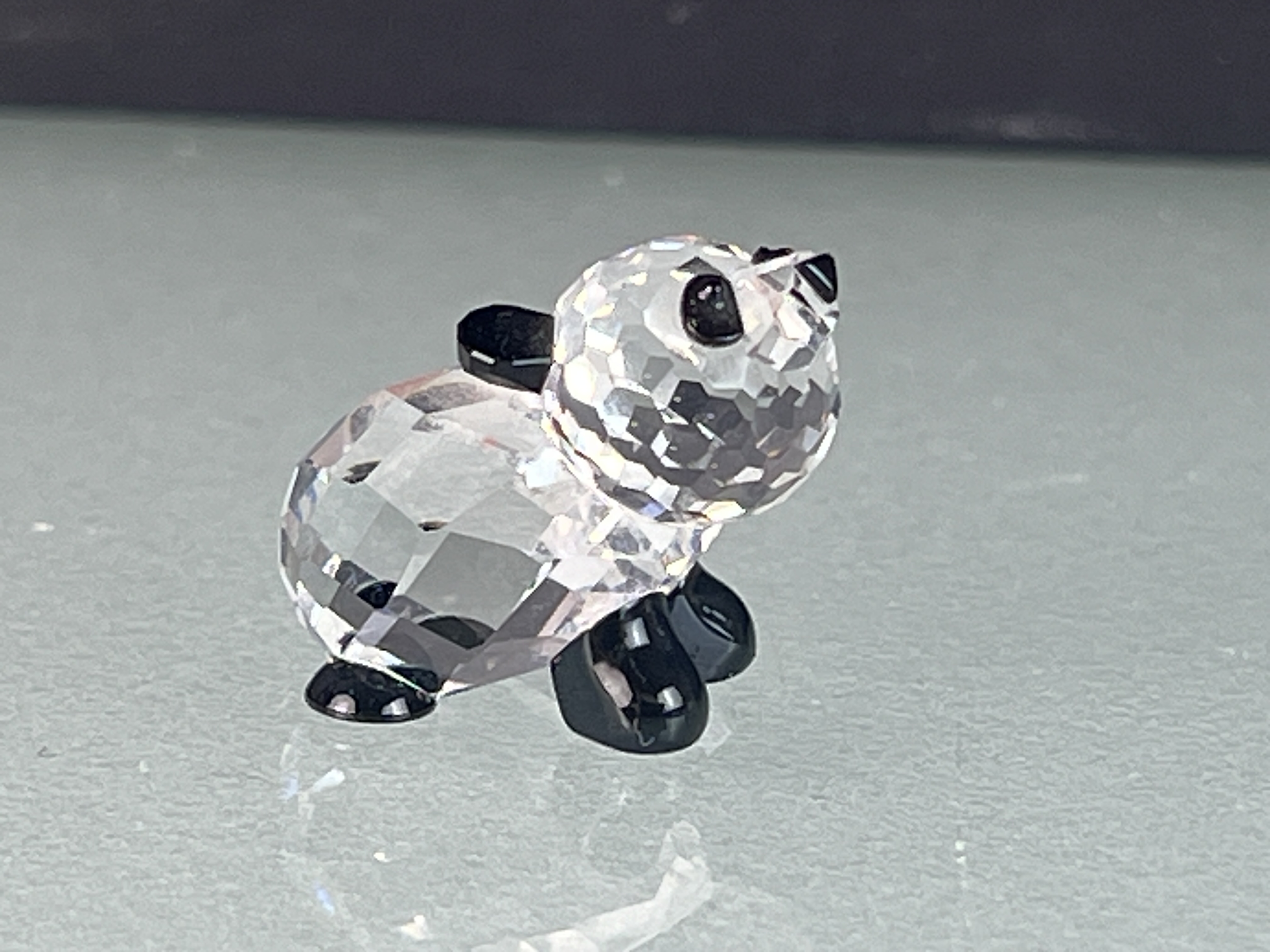 アクセサリー panda Swarovski Figur 181081 Panda Bär Baby SW58574