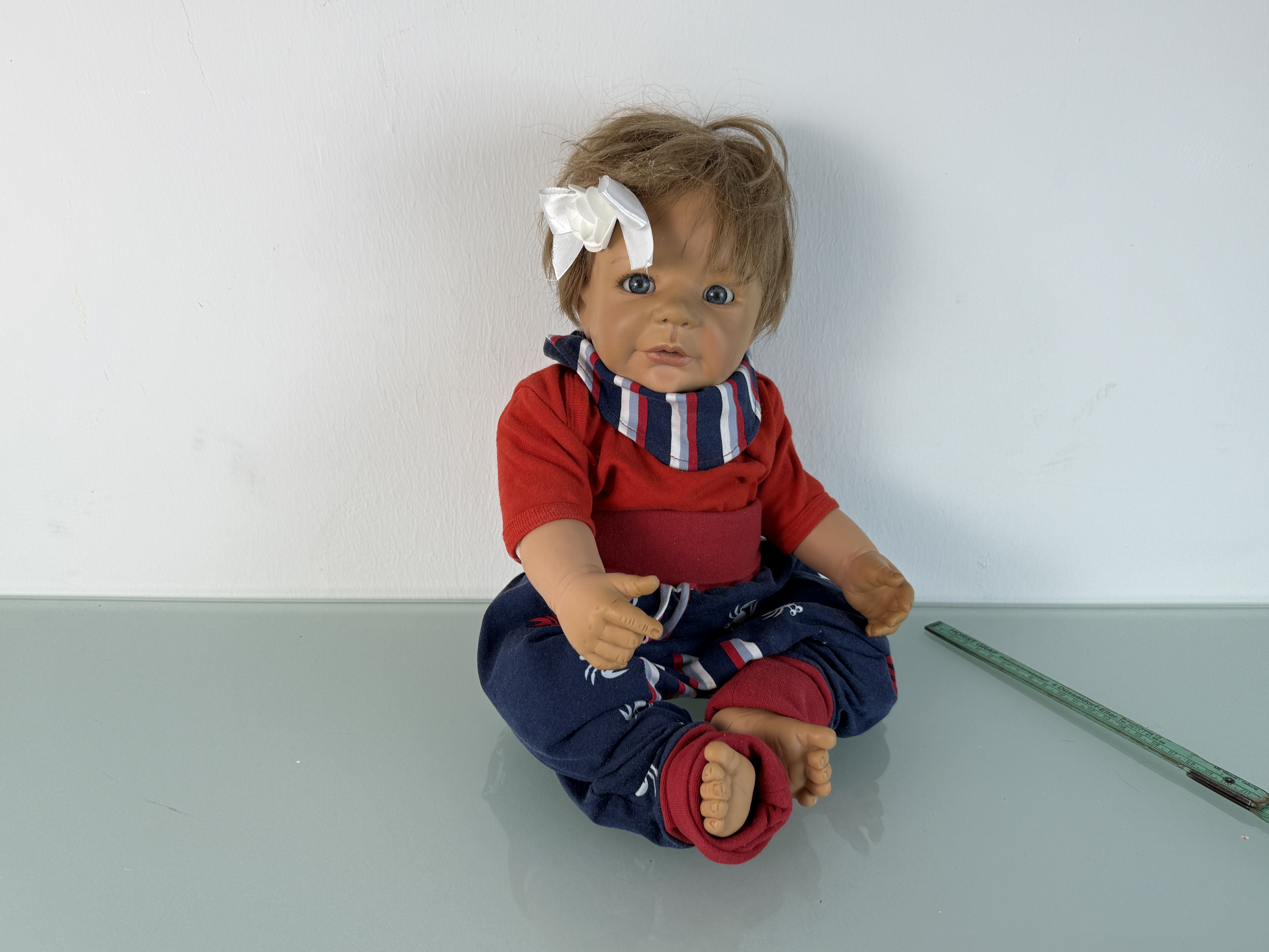 Künstlerpuppe Puppe Monika Levenig Vinyl Puppe 48 cm. Zustand siehe Fotos 
