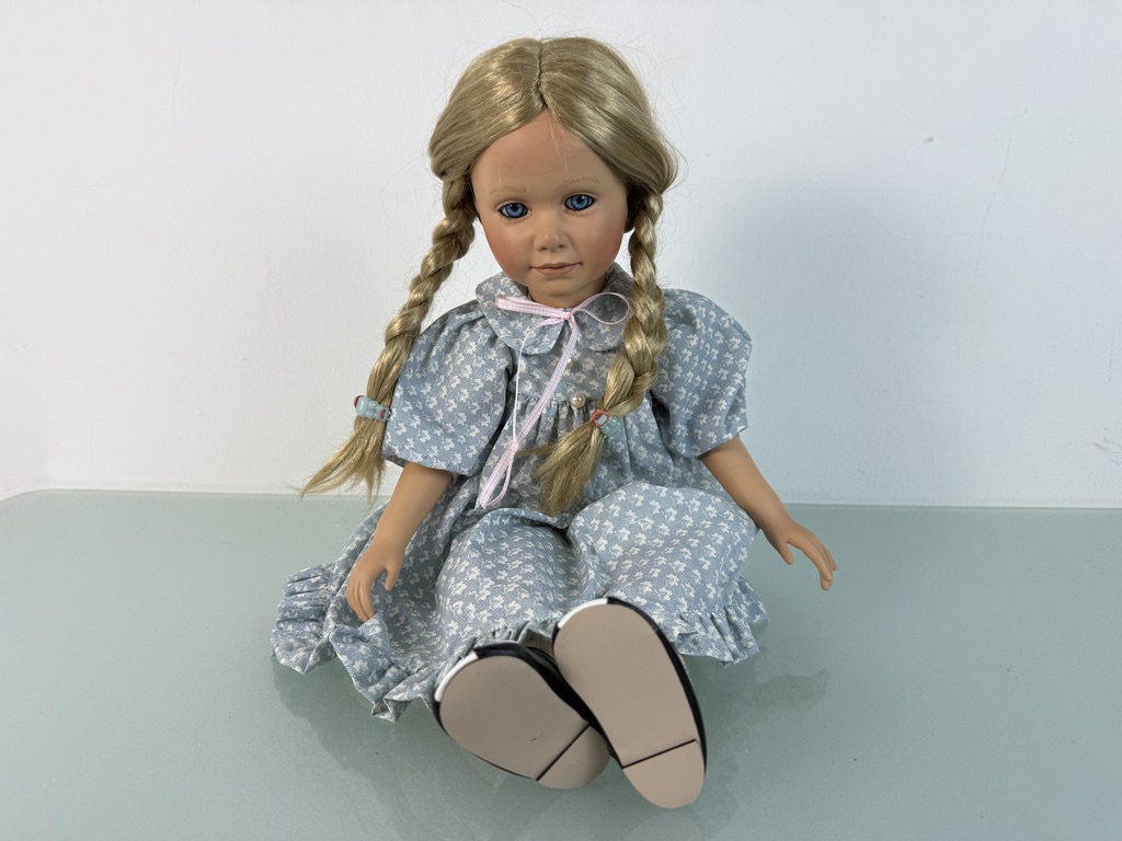Künstlerpuppe Pamela Erff Porzellan Puppe 55 cm. Guter Zustand siehe Fotos 
