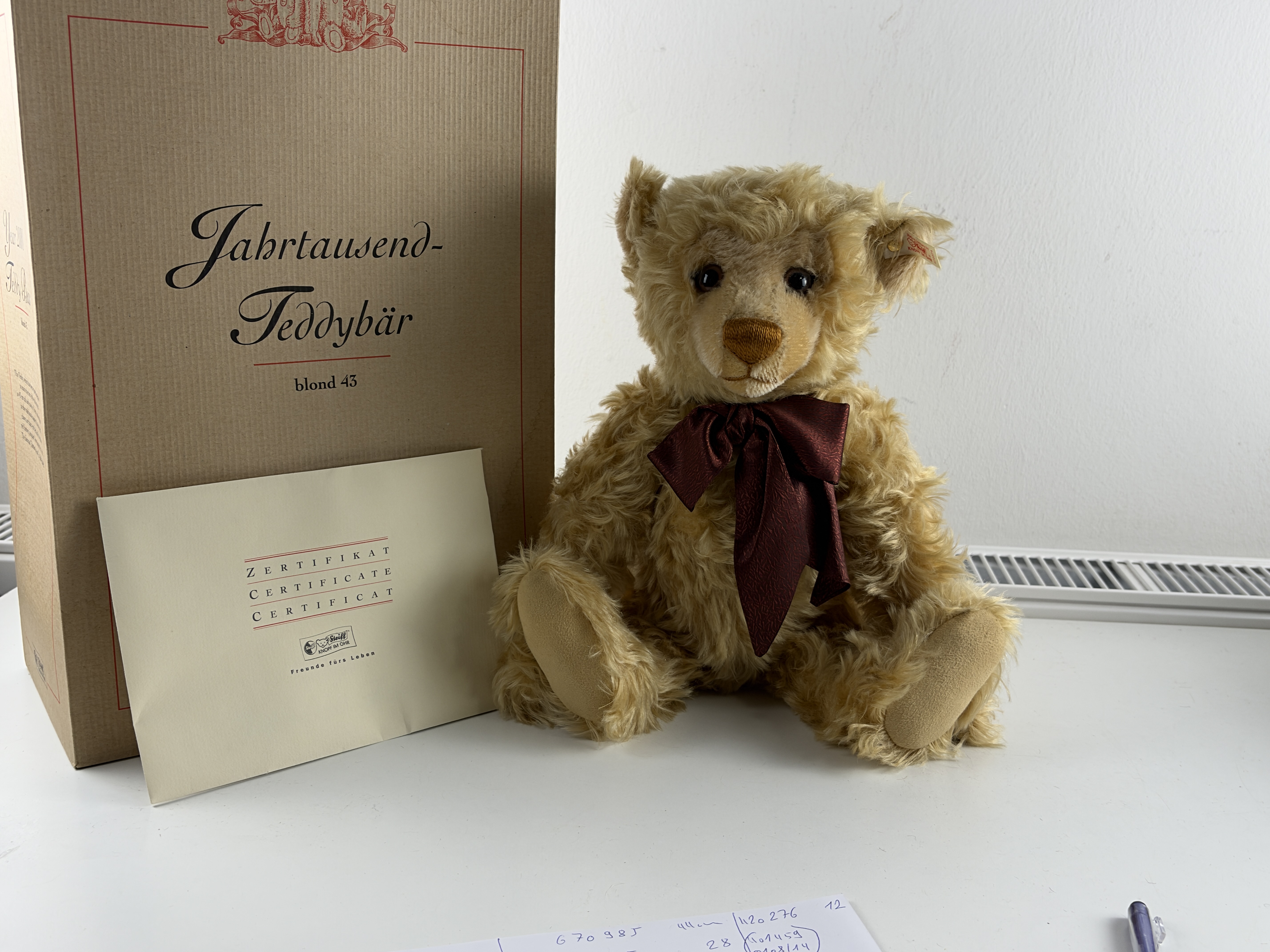 Steiff Tier 670374 Jahrtausend Teddy Bär 43 cm. Top Zustand  