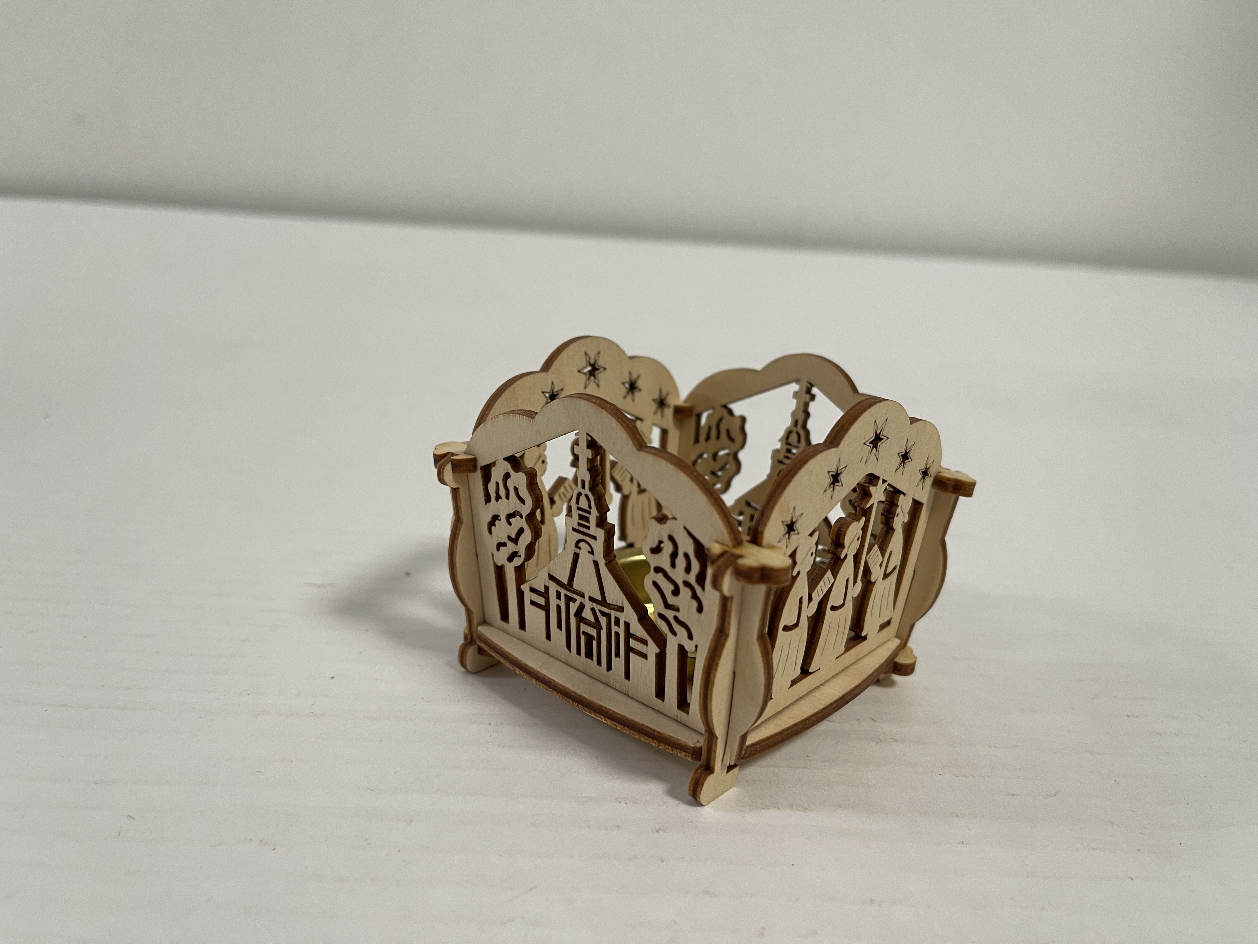 Erzgebirge Figur Teelichthalter 6 x 6 x 6  cm. Guter Zustand