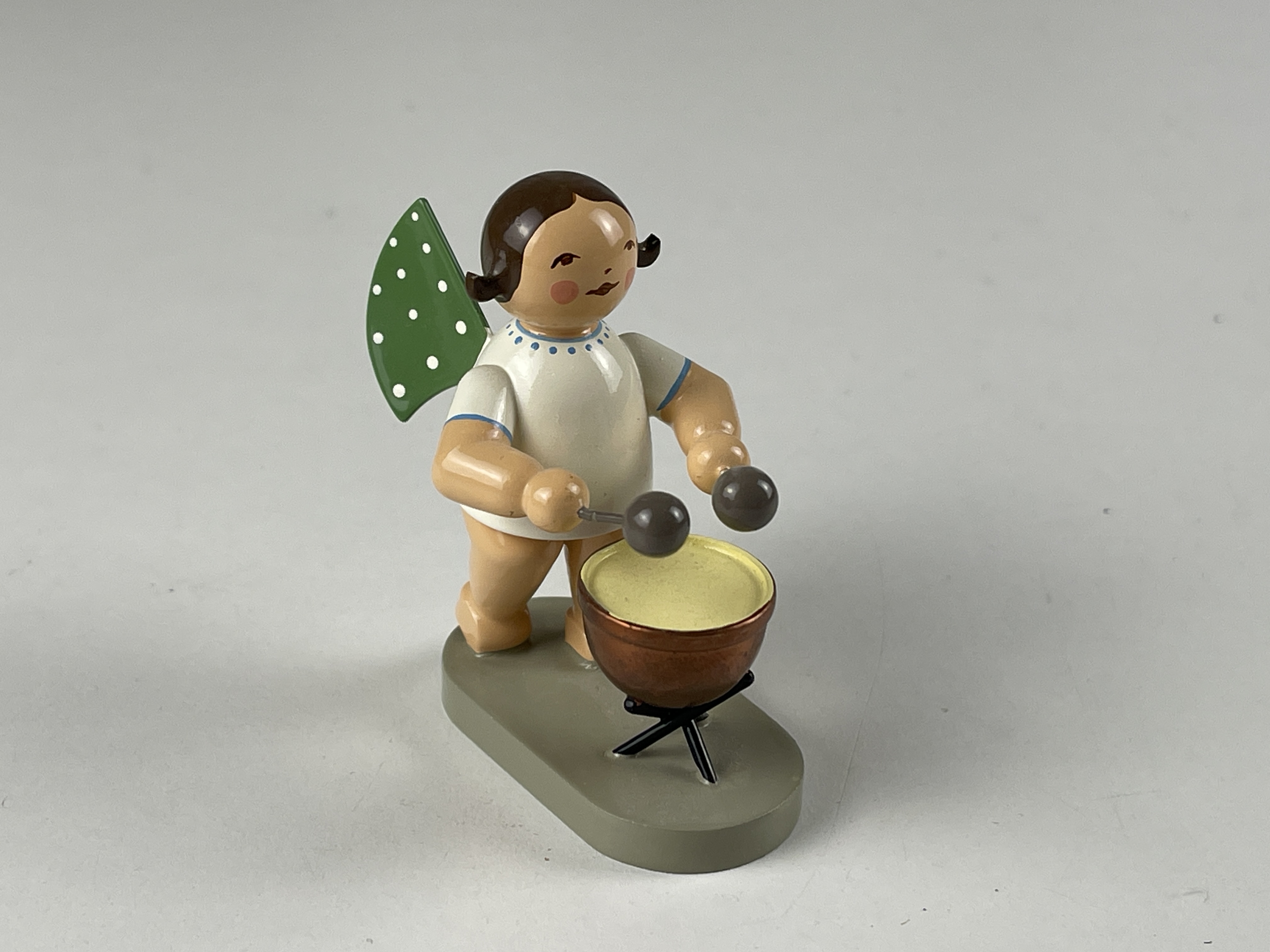 Erzgebirge Wendt und Kühn Erzgebirge Figur Engel 6,5 cm. Top Zustand 