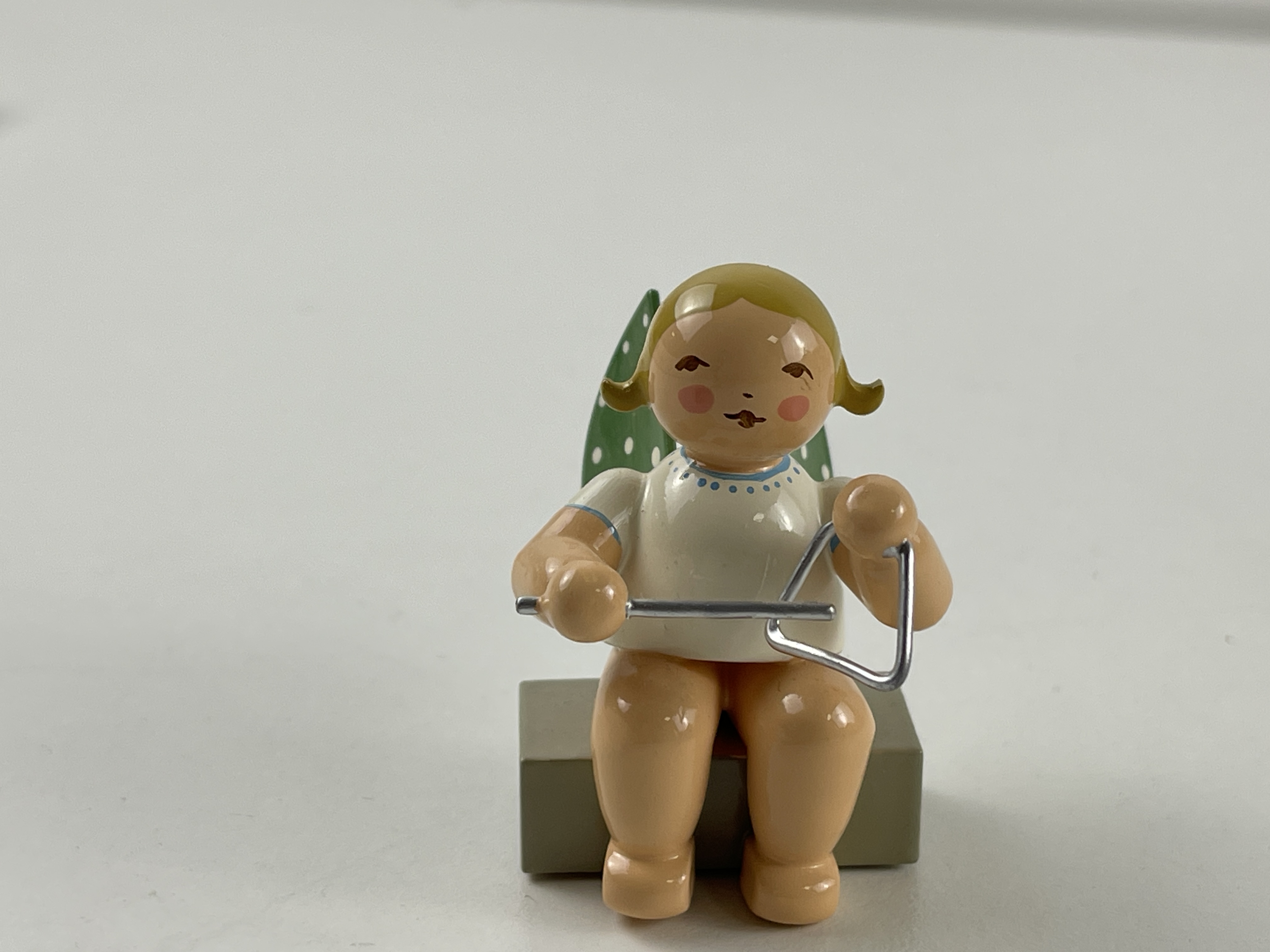 Erzgebirge Wendt und Kühn Figur Engel 5 cm. Top Zustand     