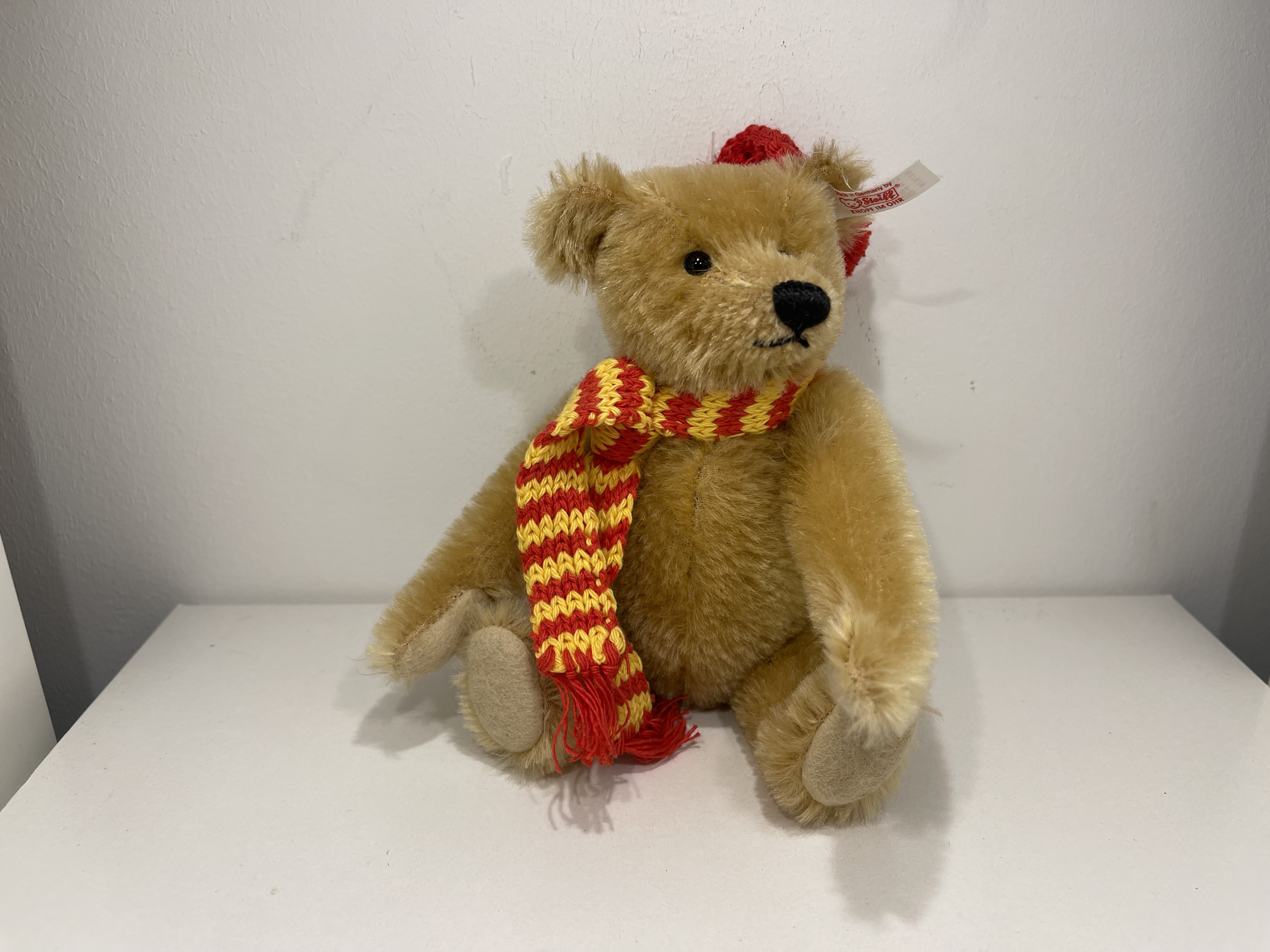 Steiff Tier 037979 - Weihnachtsschlitten  17 cm -  Top Zustand   