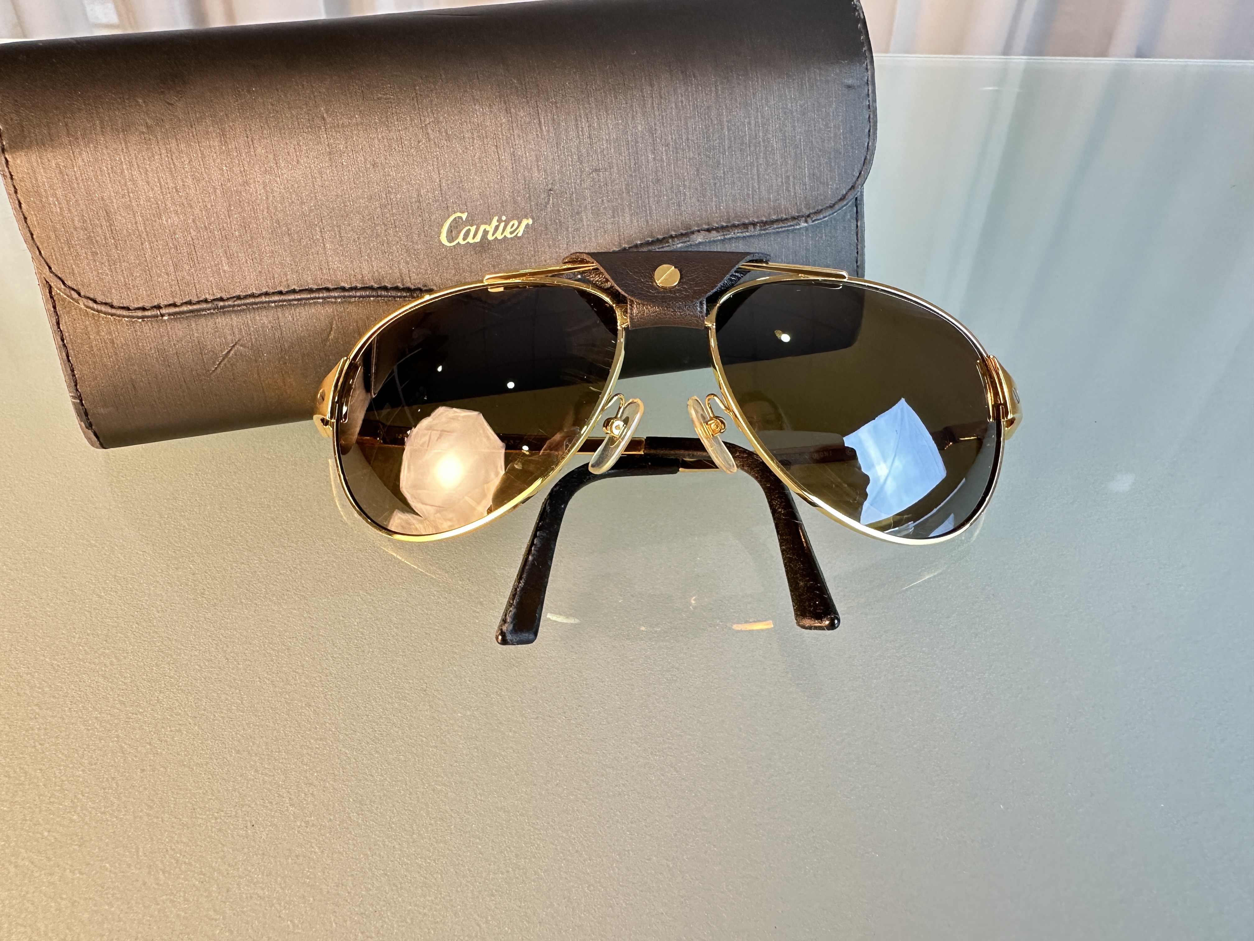 Cartier Edition Santos Dumont Sonnenbrille Leder/Gold mit Etui Zustand siehe Bilder Schöner Klassiker 