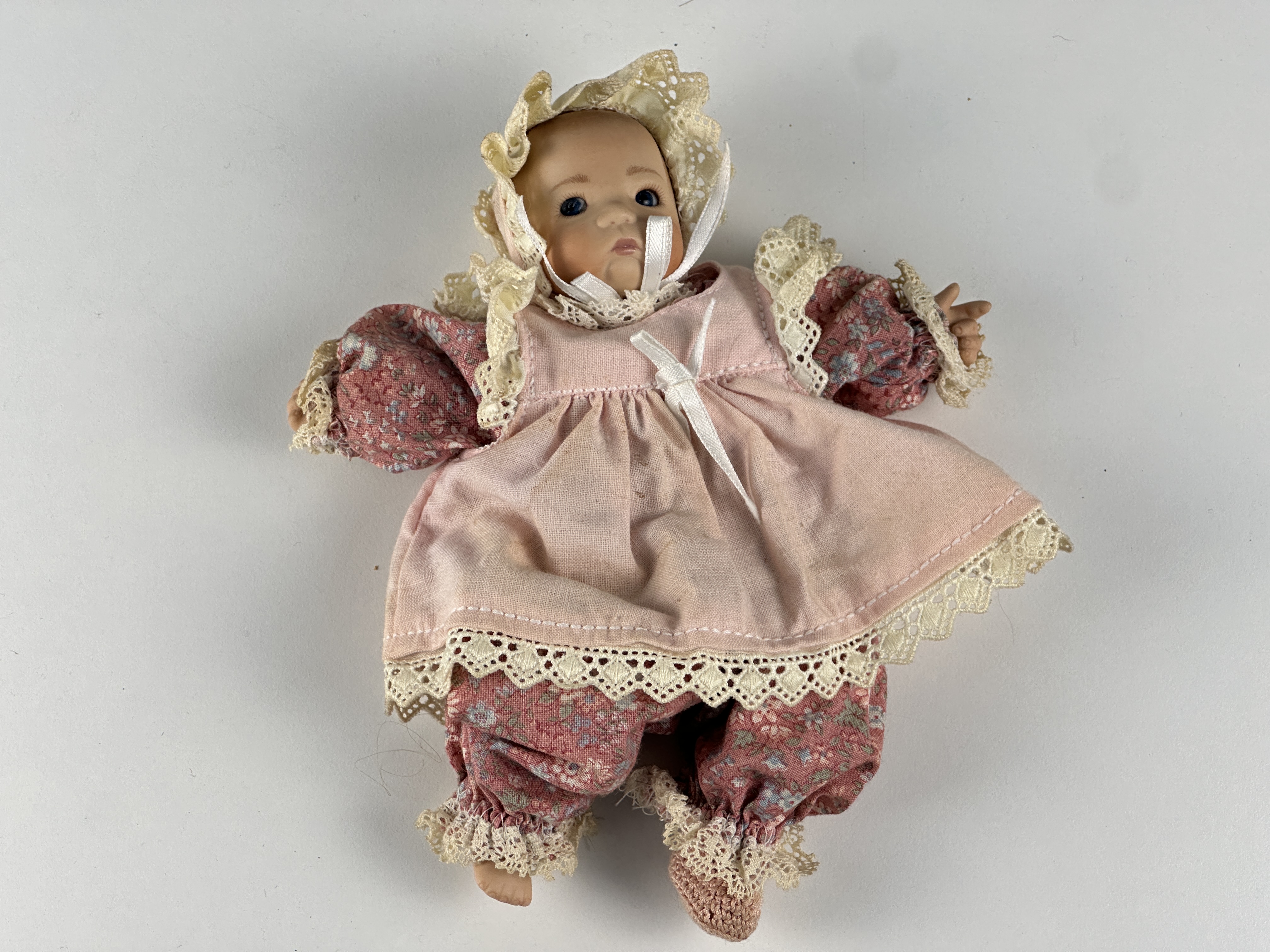 Künstlerpuppe Porzellan Sammler Puppe 17 cm Zustand Siehe Fotos