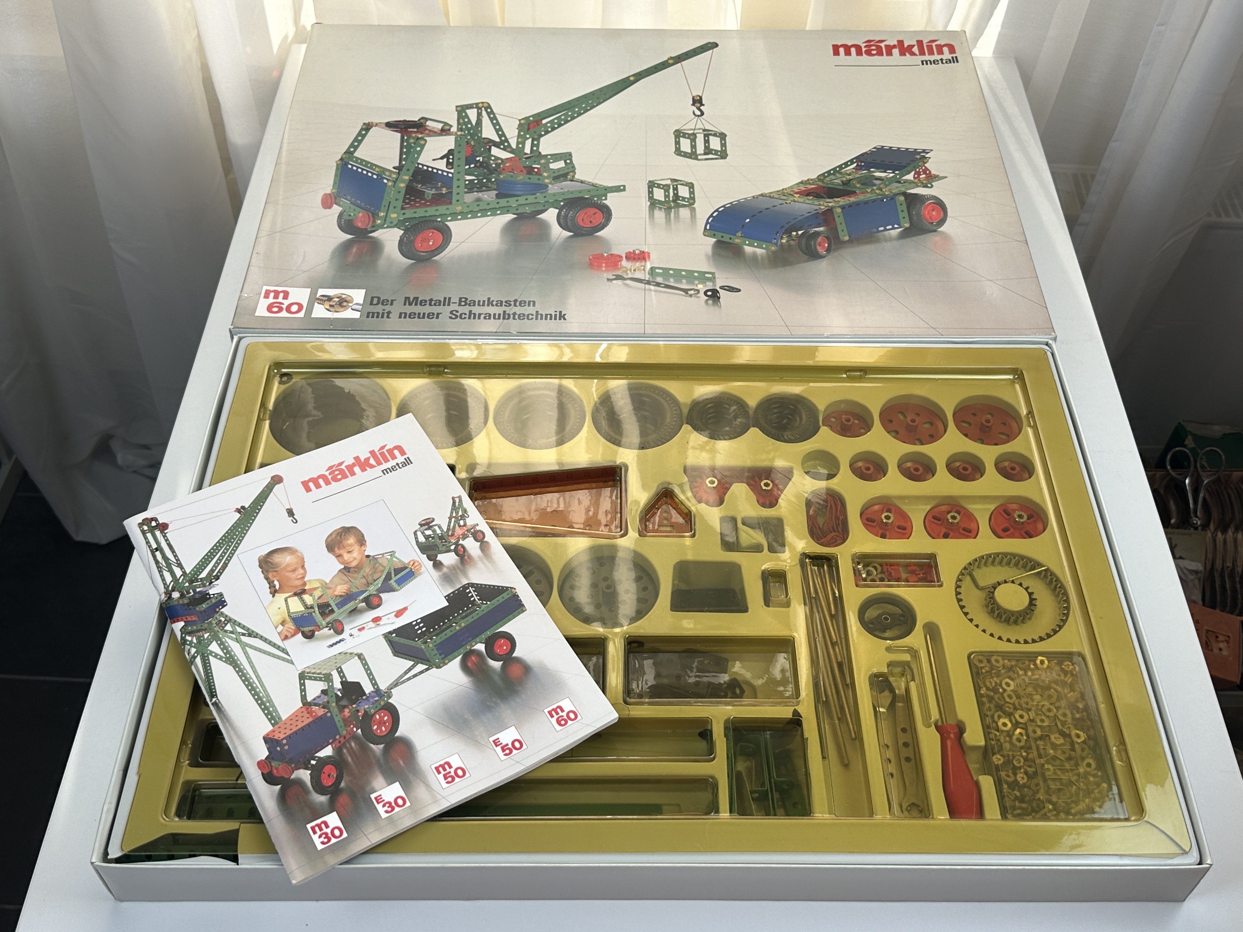 Märklin m60 Metall Baukasten mit neuer Schraubentechnik mit OVP. Top Zustand