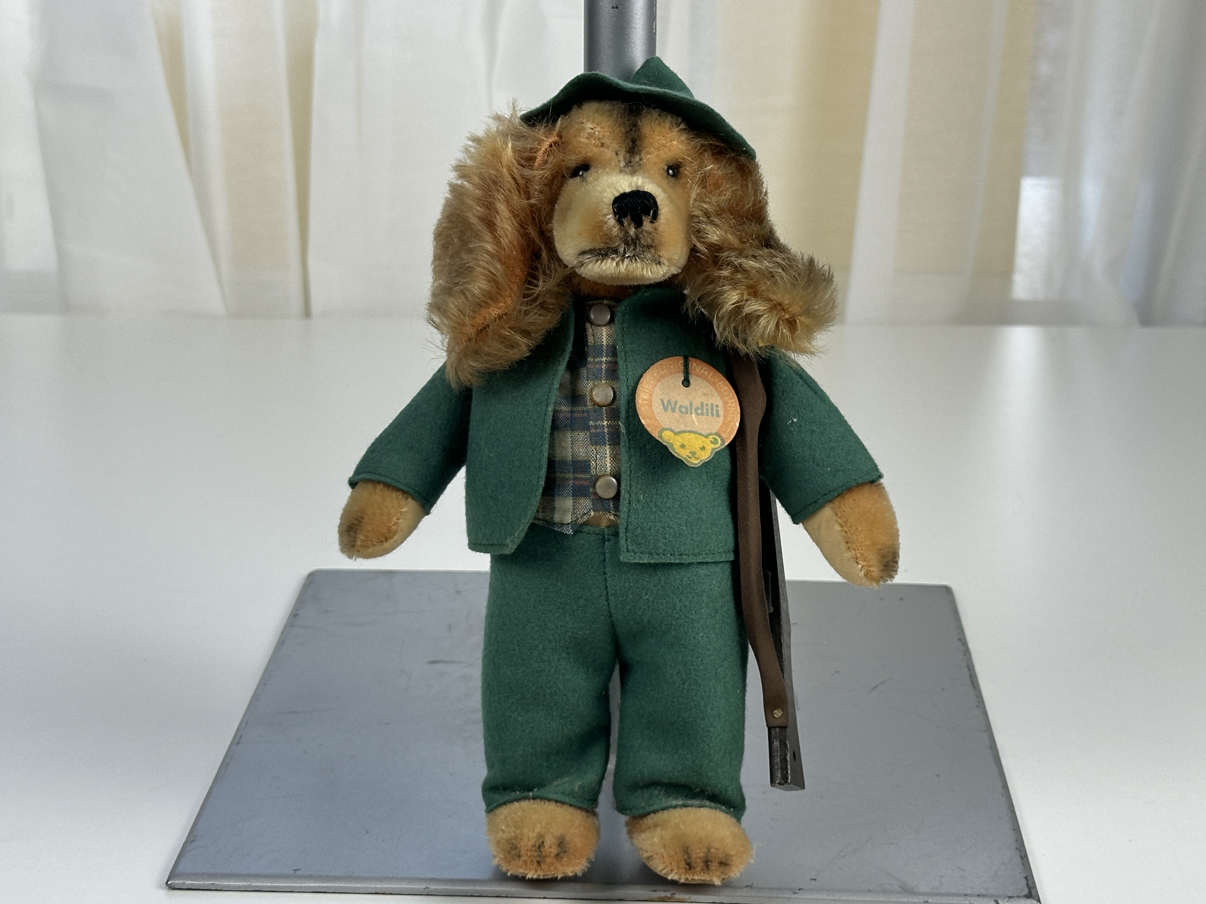 Steiff Tier 8326.70 Hund Waldili 23 cm. Top Zustand