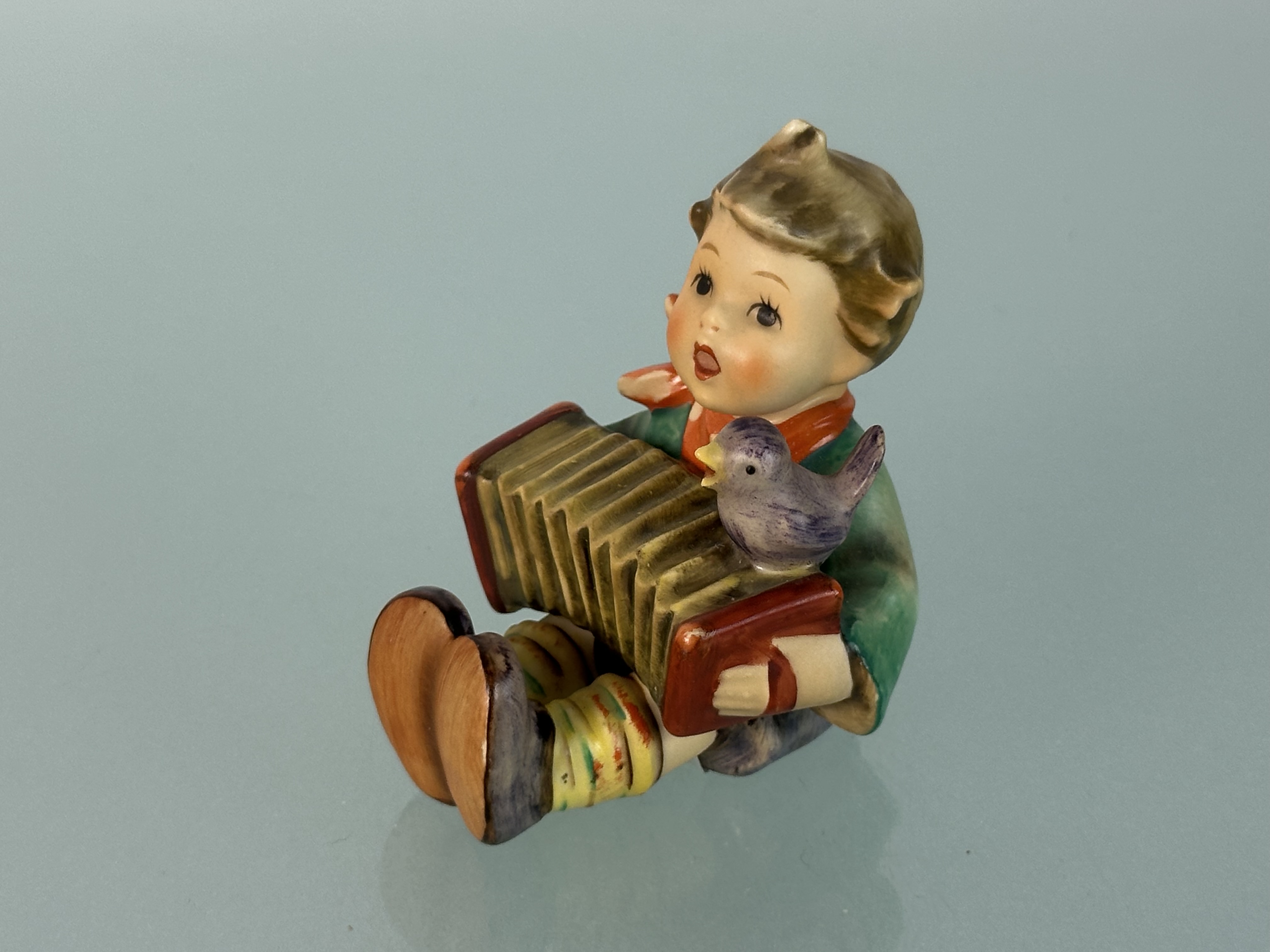  M.I. Hummel Figur 110/0 Heini, Bandoneonspieler 8,5 cm. 1 Wahl. Top Zustand 