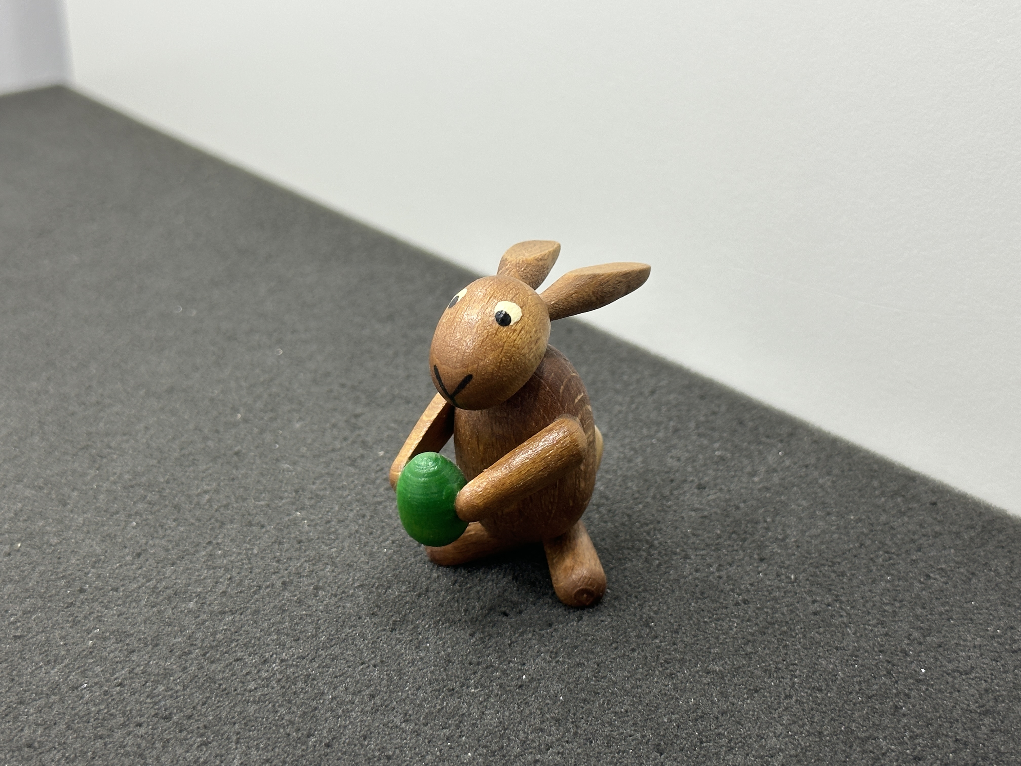 Erzgebirge Figur Osterhase Hase 4,5 cm. Top Zustand 