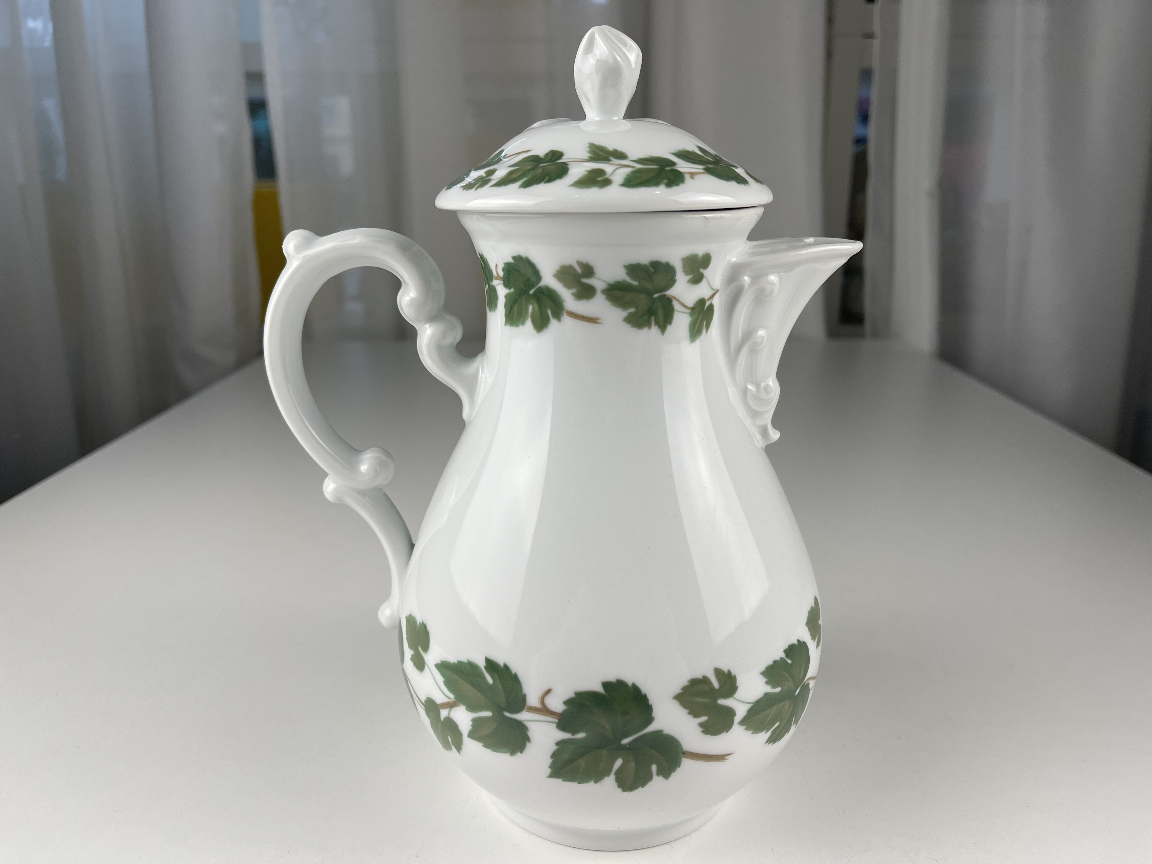  Hutschenreuther Kaffeekanne 25 cm. Top Zustand. 