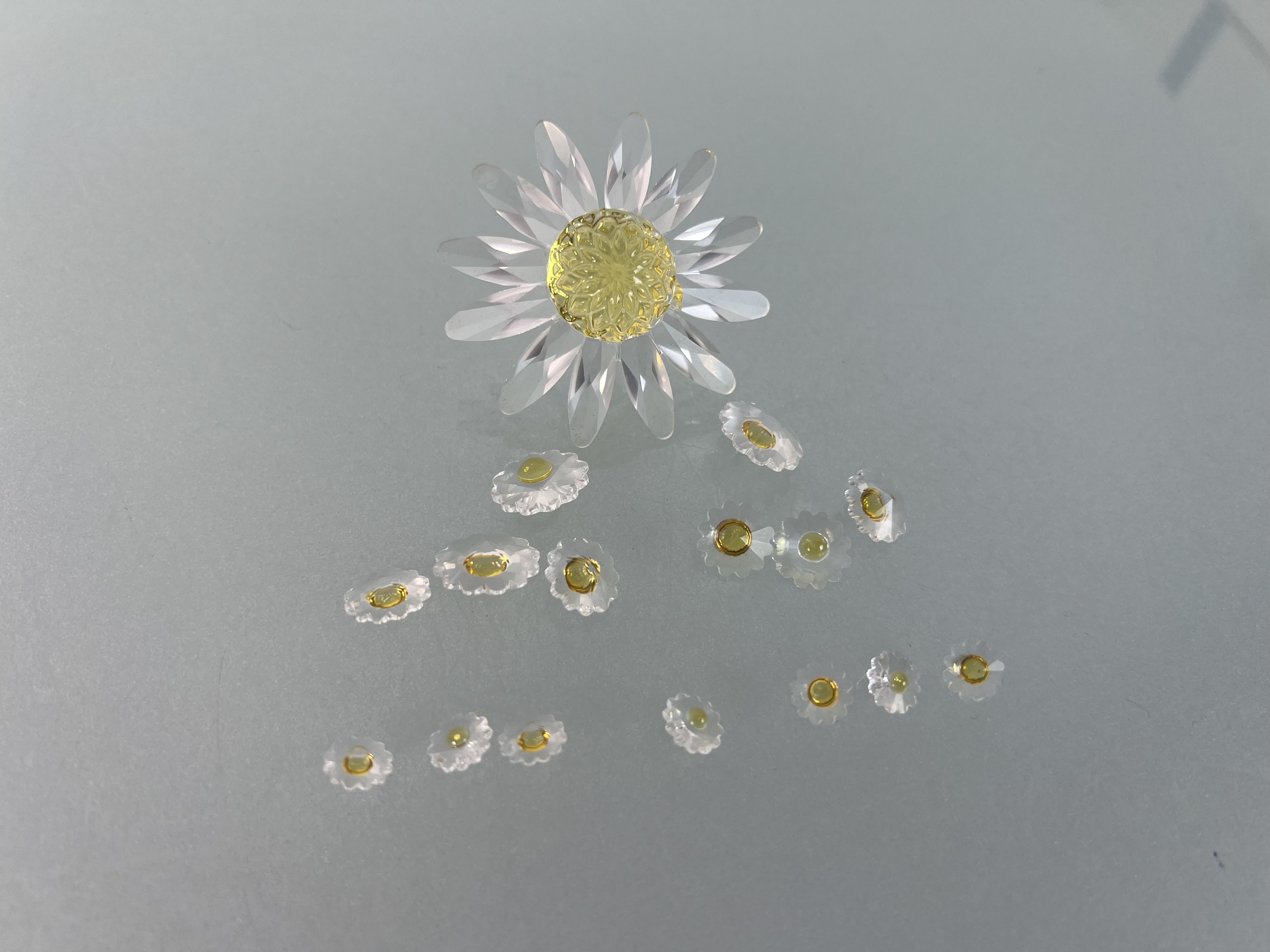 Swarovski Figur Blume Margerite gelb & mini Blumen gelb Set. 5 cm Top Zustand.  