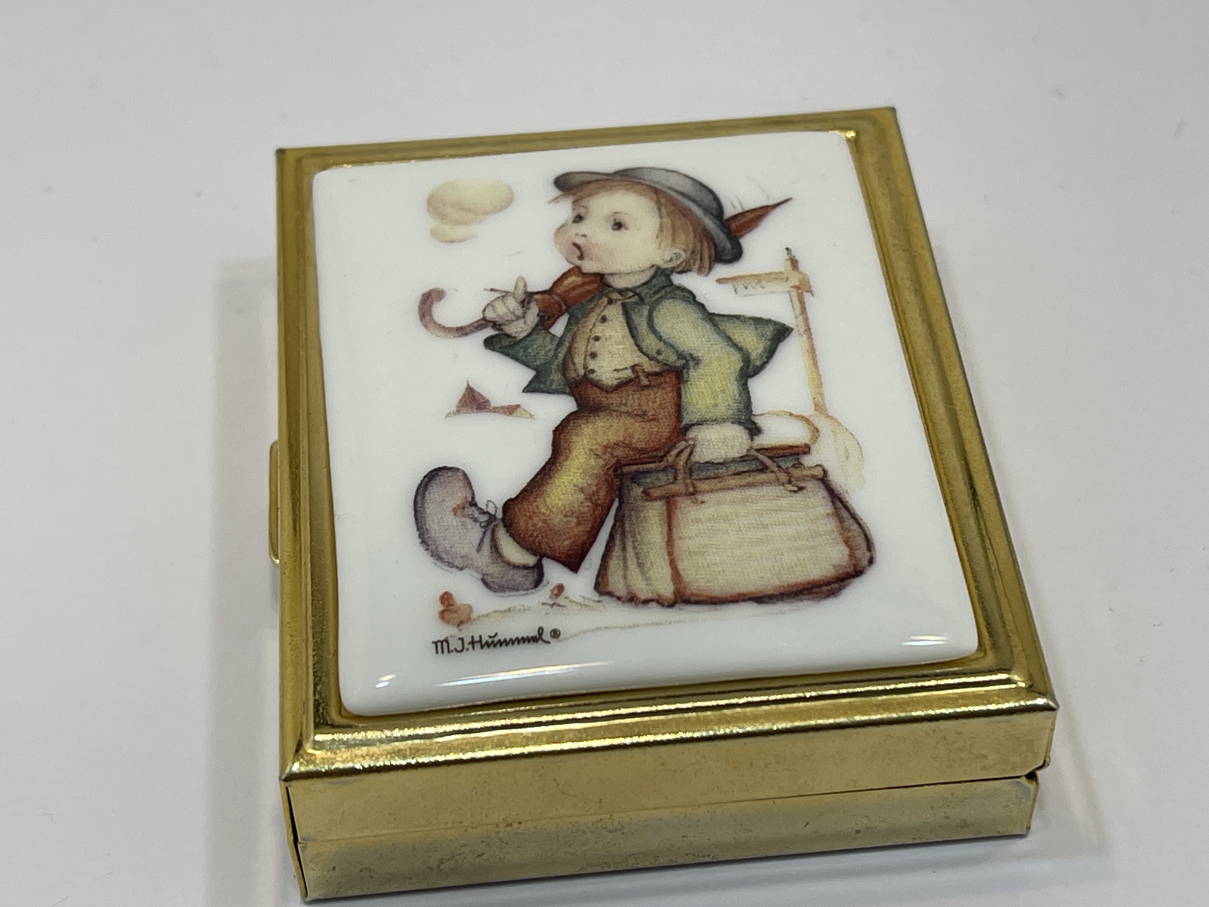 Hummel Figur Metall Dose 7,4 x 6,5 x 2 cm Zustand siehe Fotos 