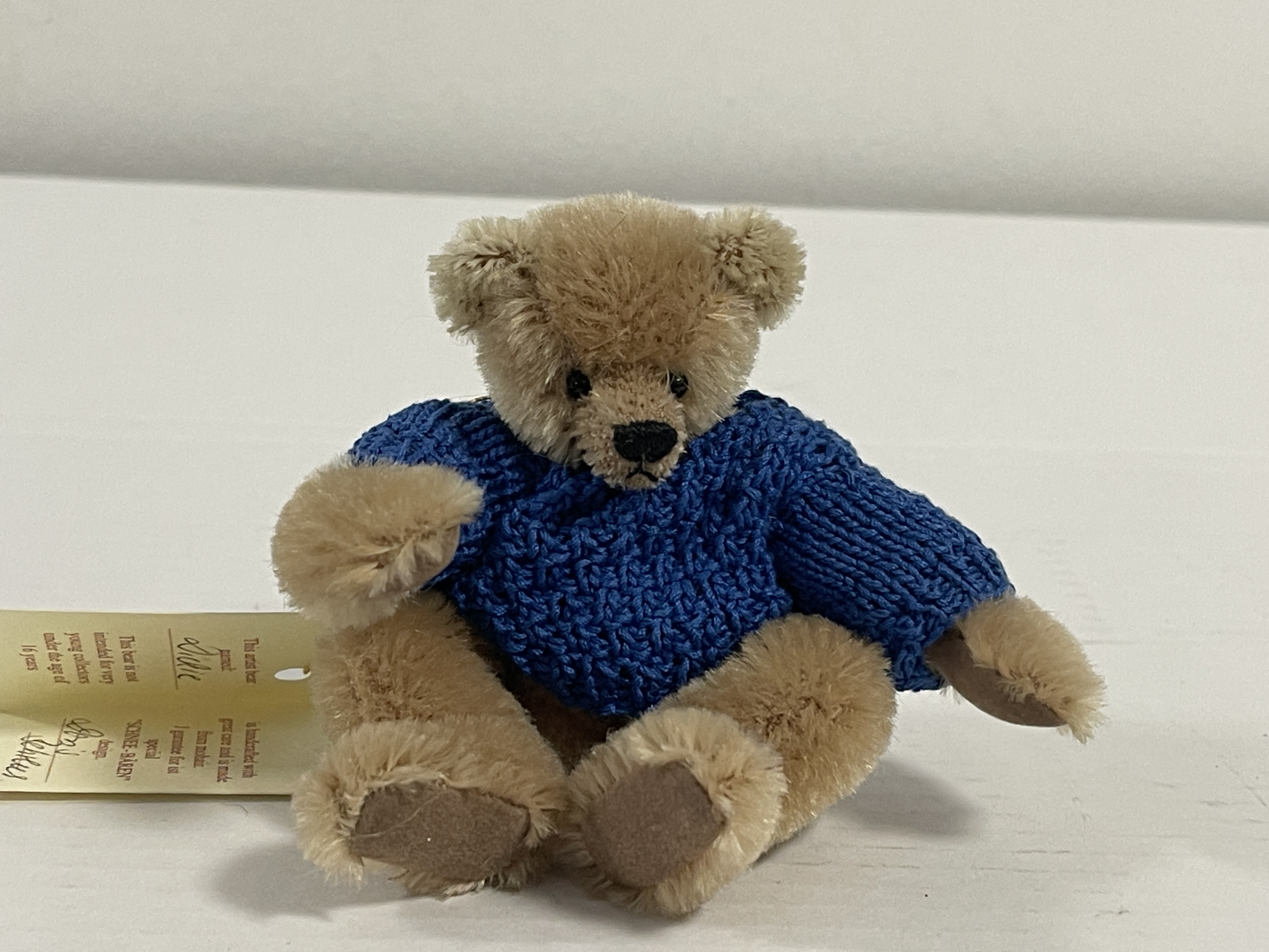 Künstlerbär Teddybär 10,5 cm. Top Zustand.   