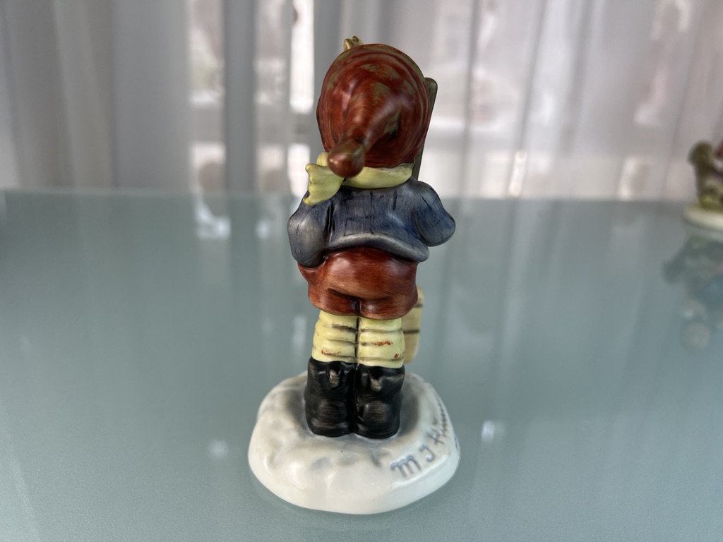 Hummel Figur 2036 Hoffentlich schneit´s bald wieder 13 cm. 1 Wahl Top Zustand