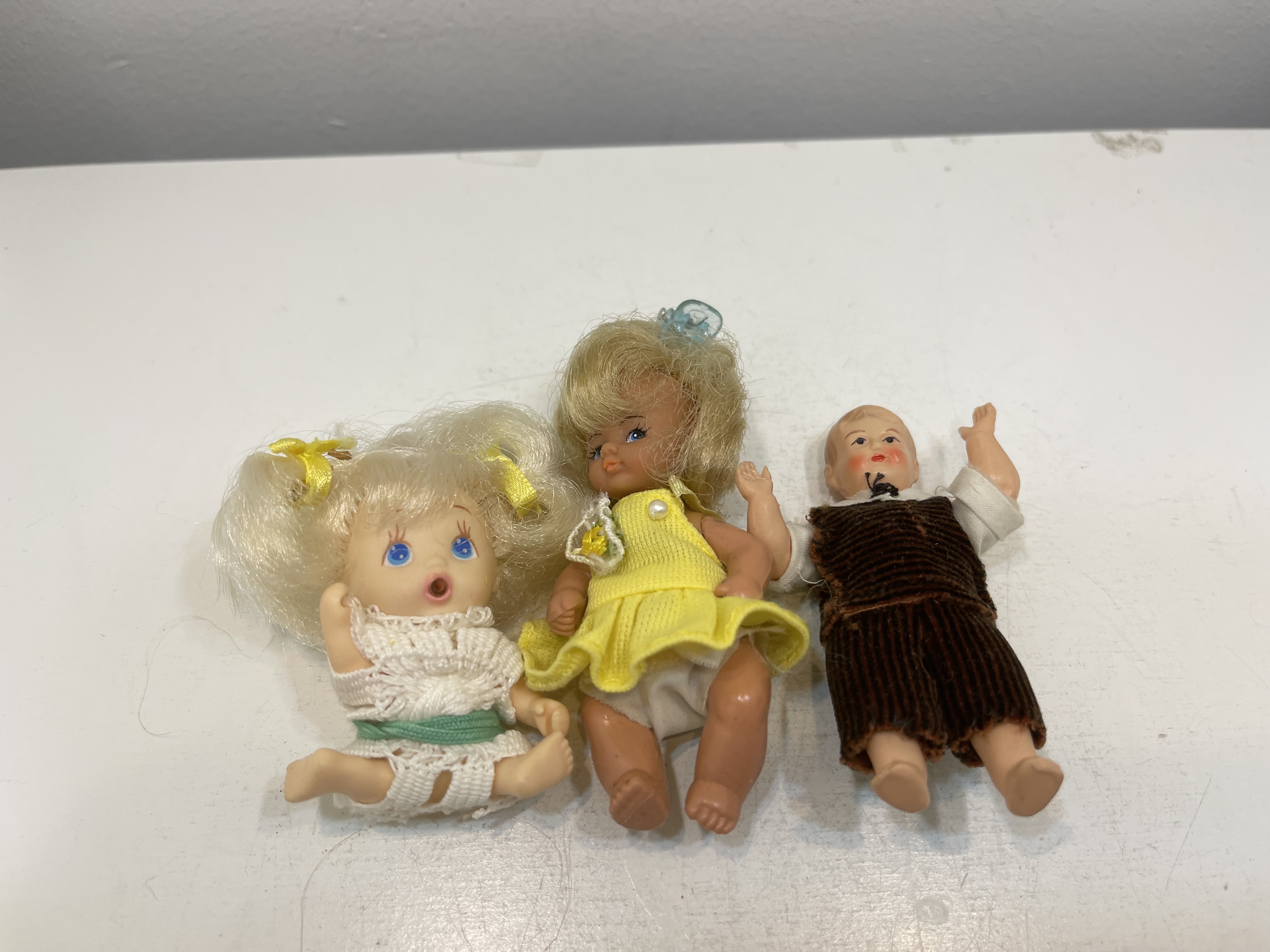 Sammler Vinyl Puppe 3 x 6 - 7 cm Konvolut. Zustand siehe Fotos 