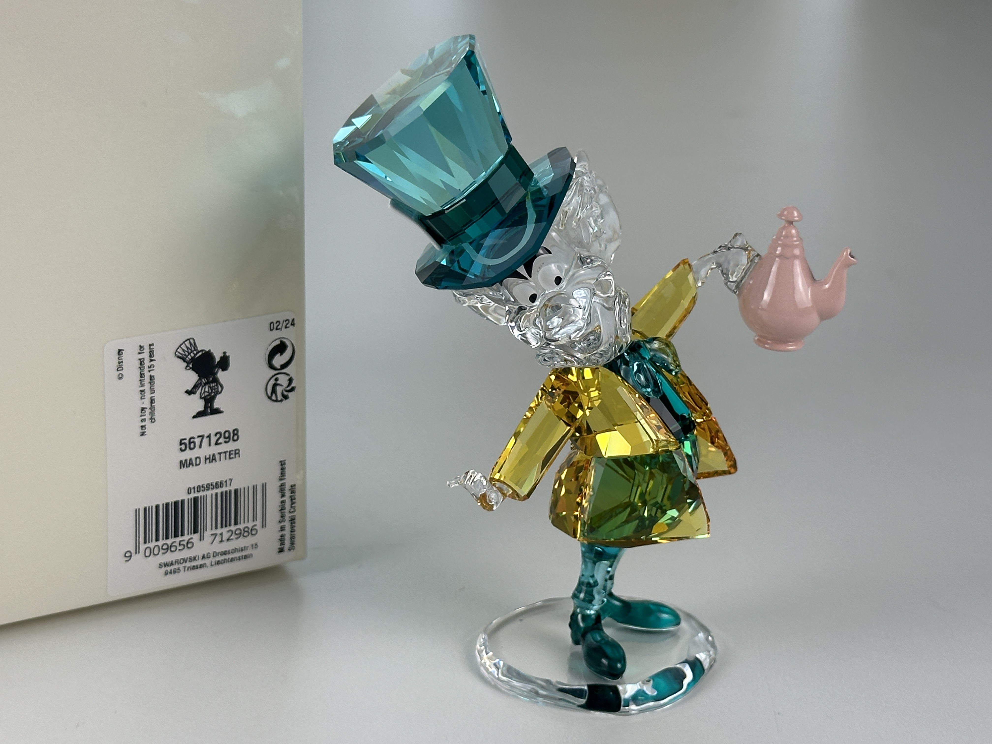 Swarovski Figur 5668073 Disney Alice in Wonderland Verrückter Hutmacher 10.1 cm. Mit OVP & Zertifikat. Top Zustand