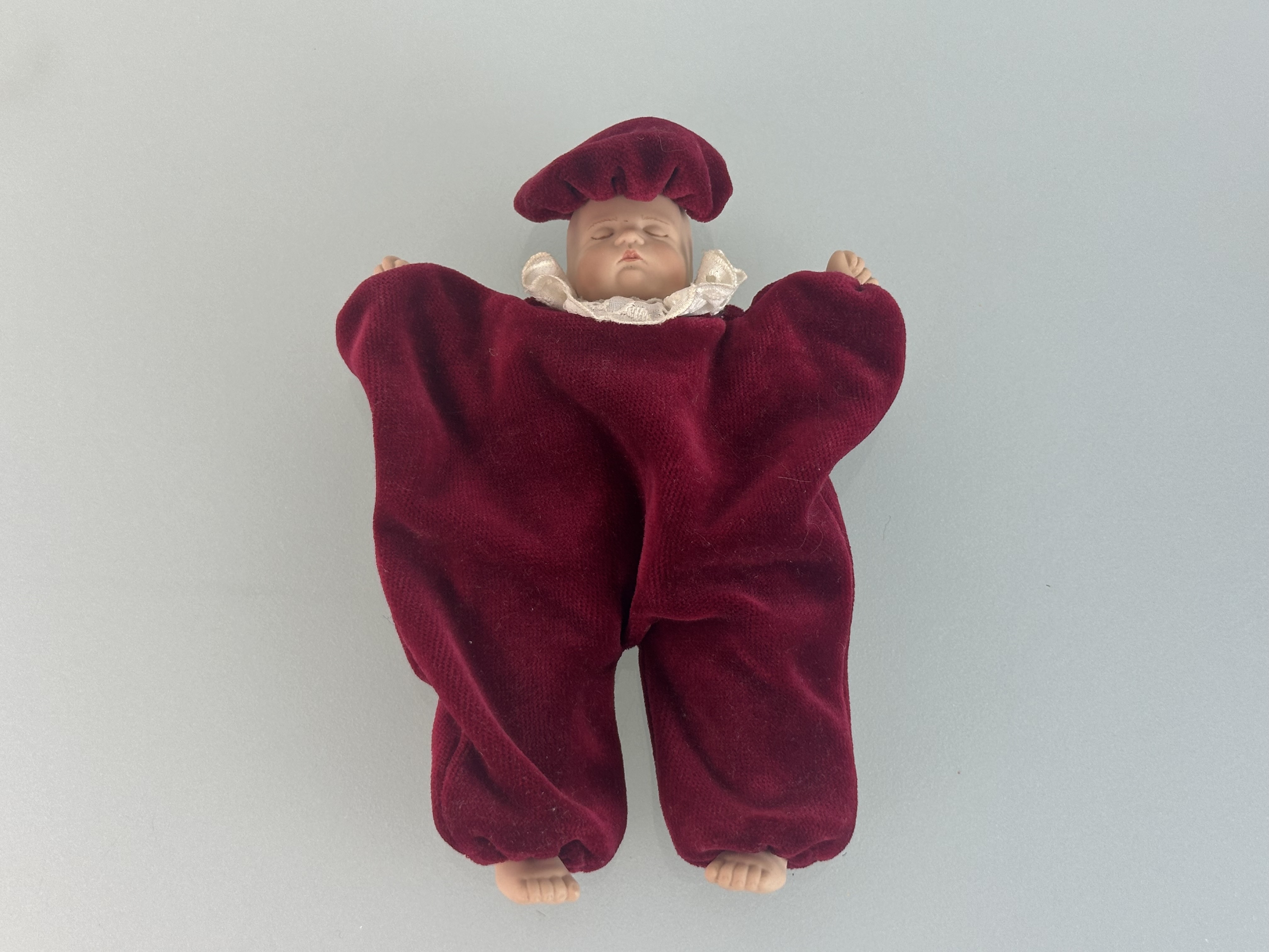 Künstlerpuppe Porzellan Puppe 17,5cm. Top Zustand