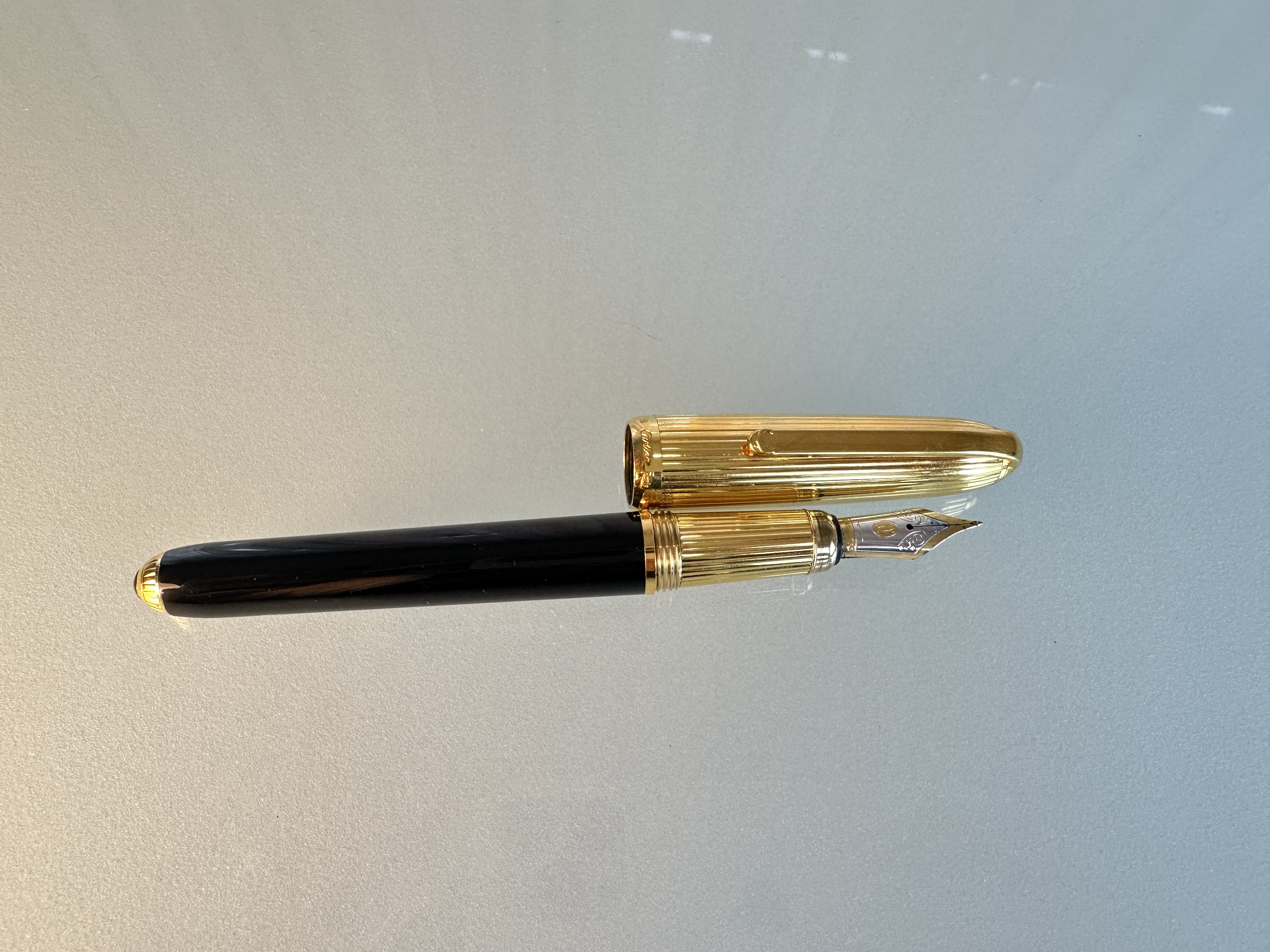 Original Cartier Federhalter Schwarz vergoldet Top Zustand siehe Bilder 