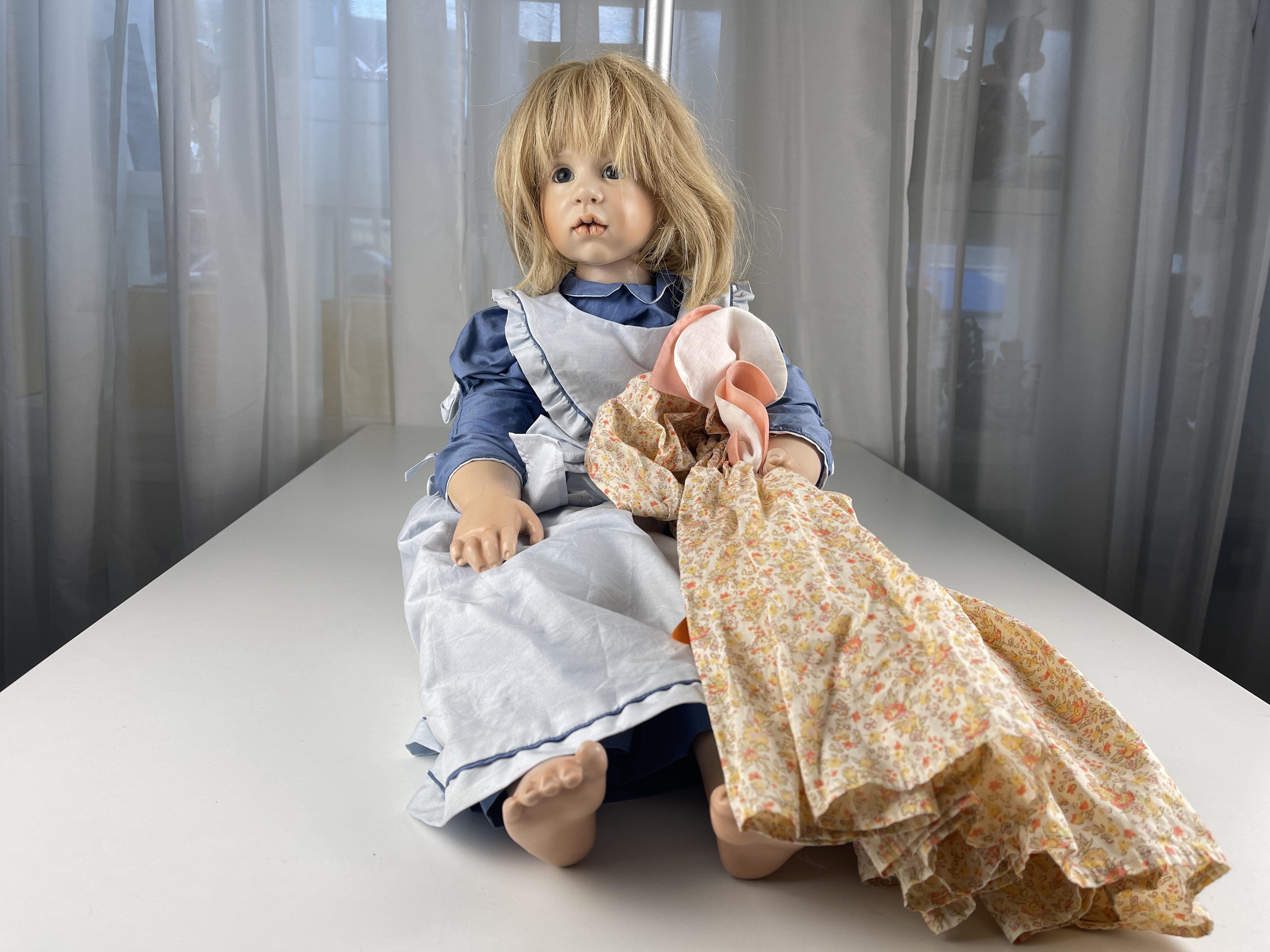 Künstlerpuppe Hildegard Günzel Wachs auf Porzellan 64 cm. Top Zustand siehe Fotos 