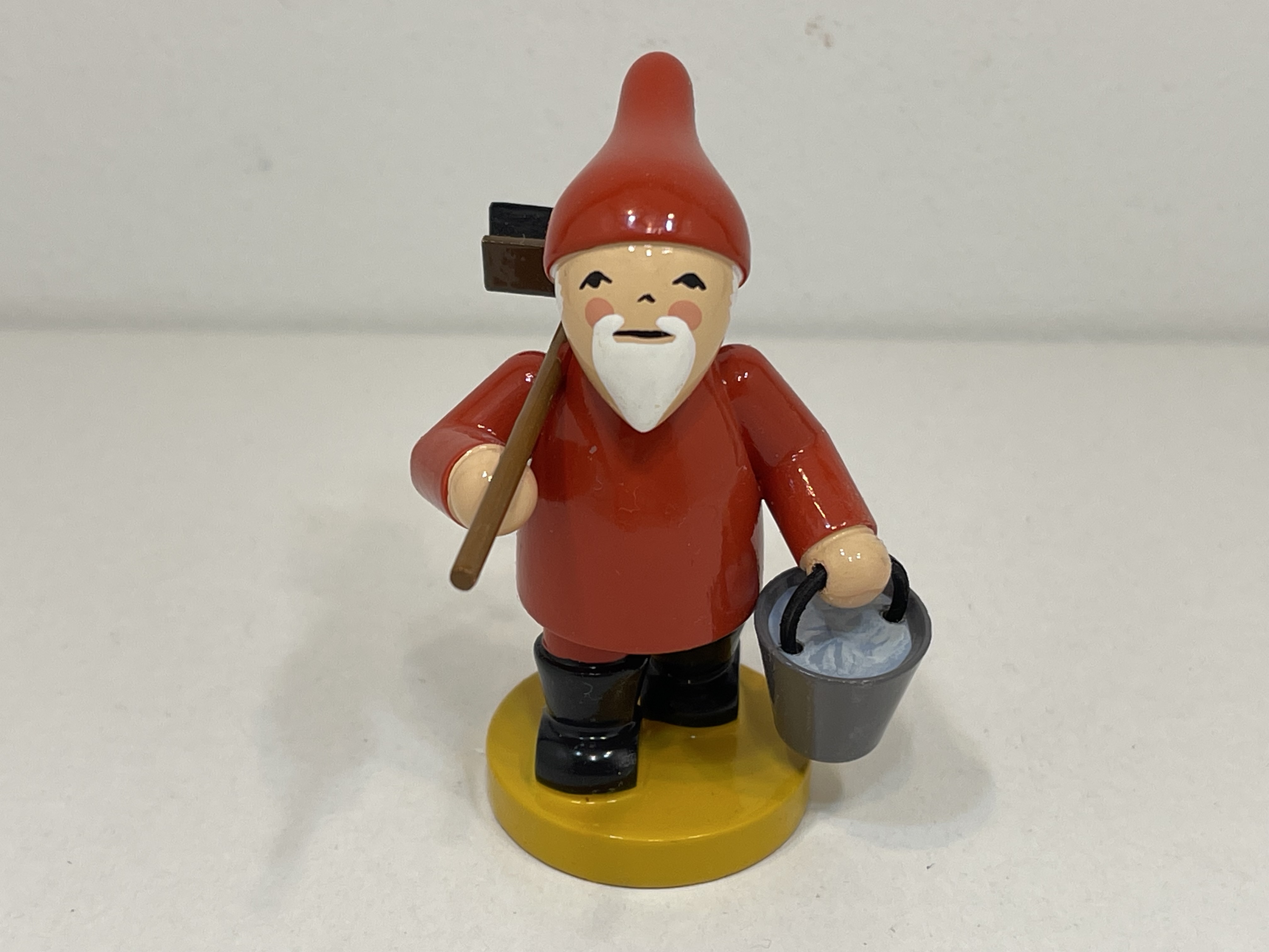 Erzgebirge Wendt und Kühn Figur Sammlerfigur 7,5 cm. Top Zustand   