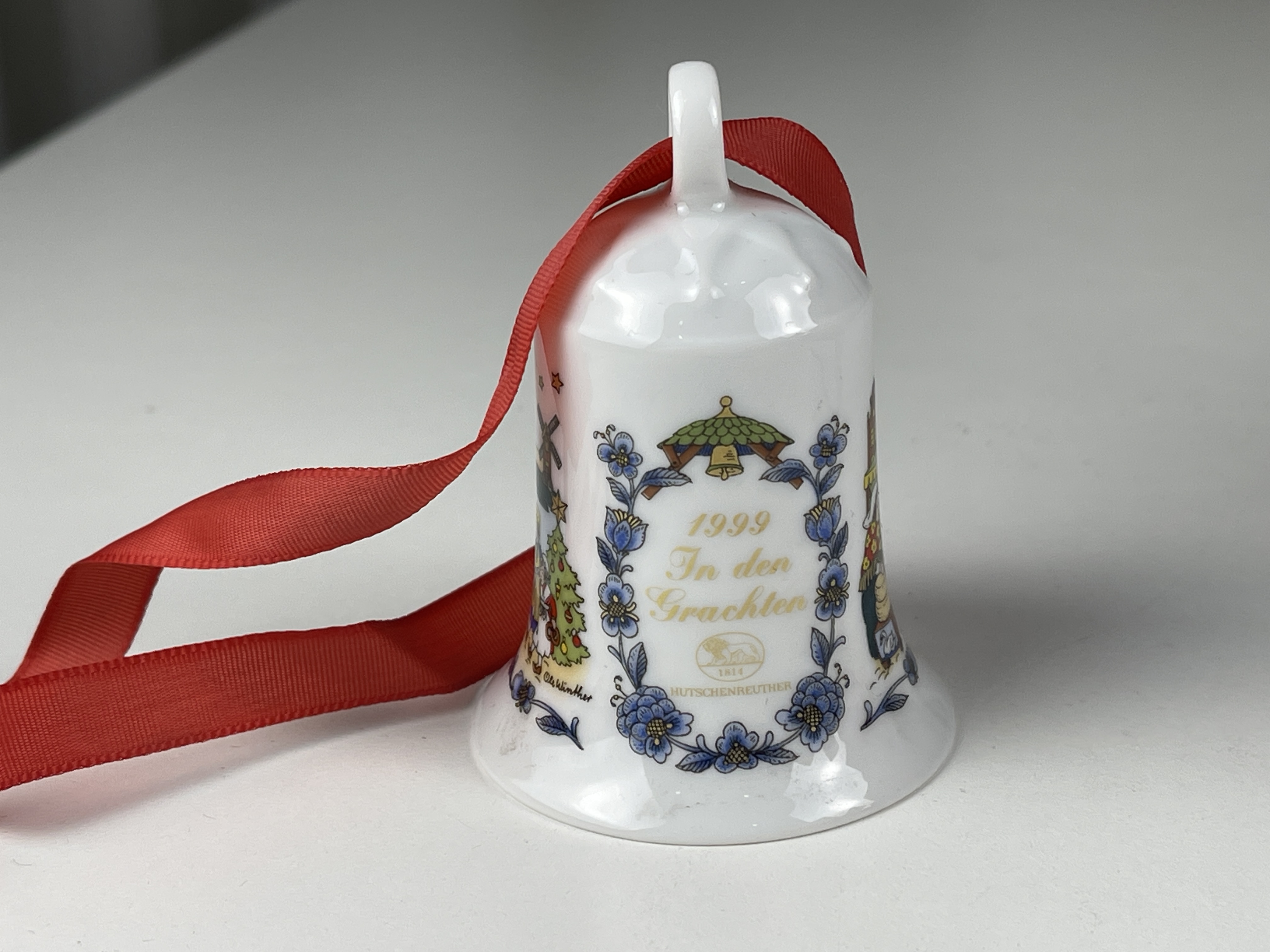  Hutschenreuther 1999 Weihnachtsglocke  7 cm. Top Zustand.   
