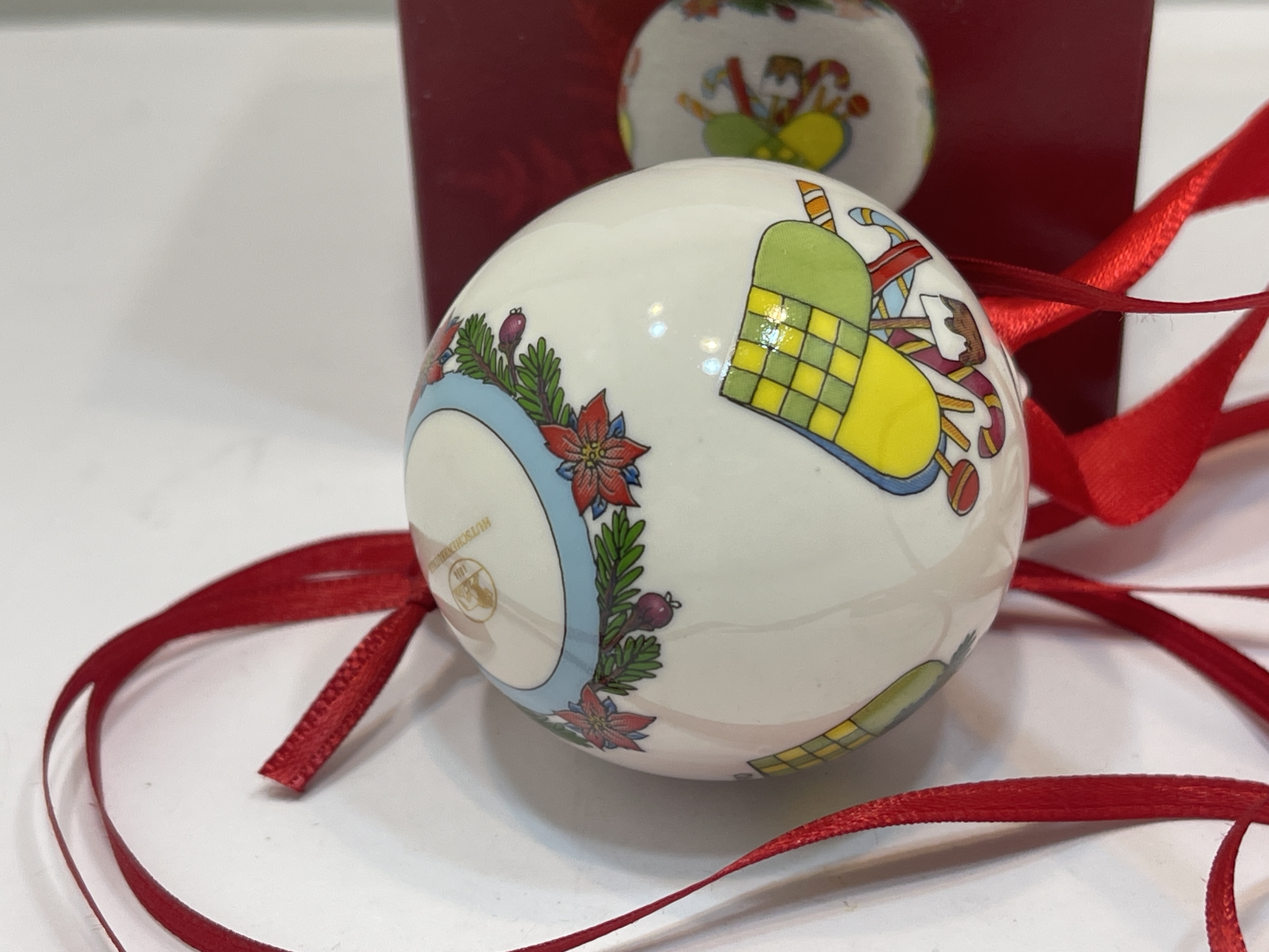  Hutschenreuther Weihnachtskugel Mini mit Ovp Top Zustand.   