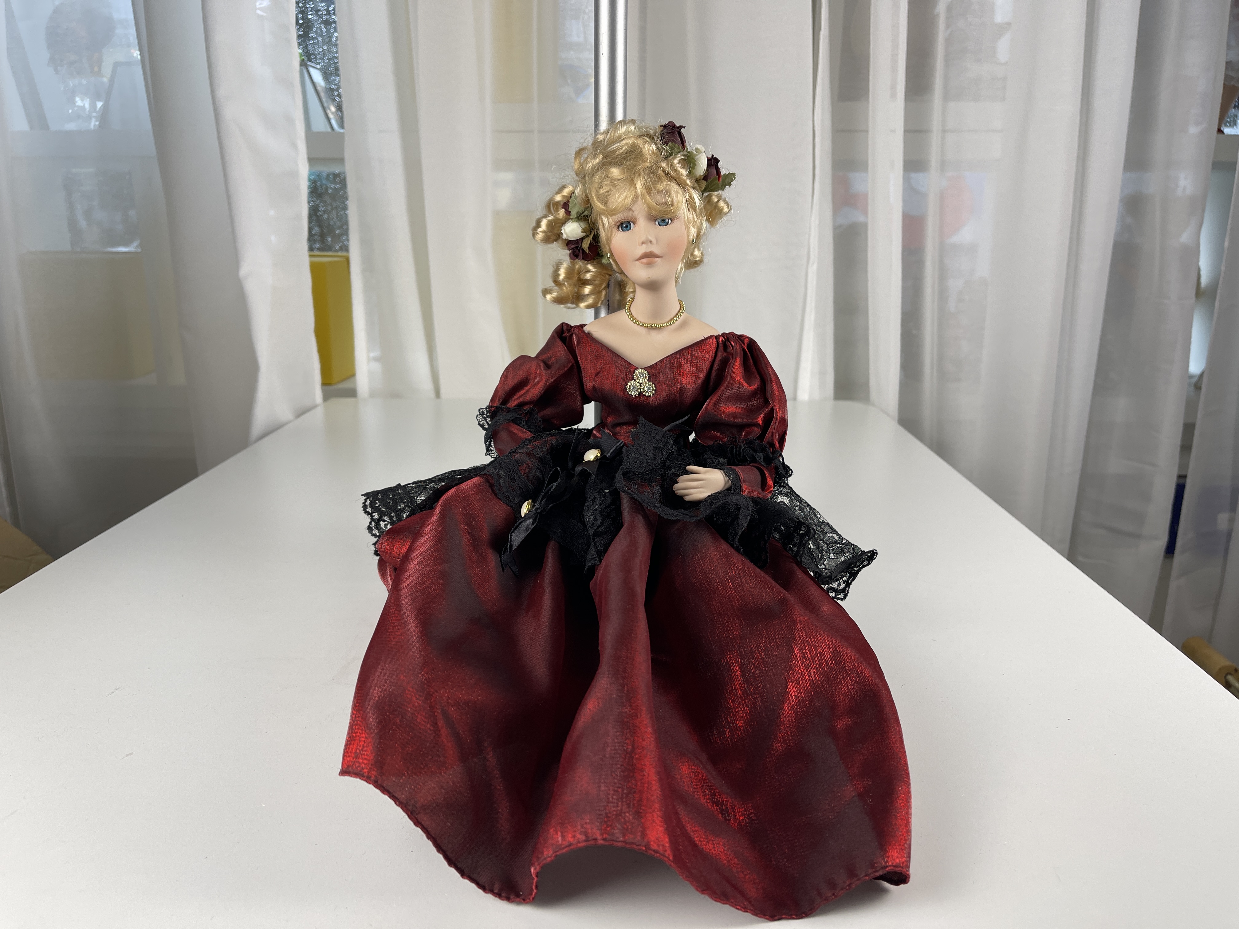 Künstlerpuppe Porzellan Sammler Puppe 48 cm. Zustand siehe Fotos 