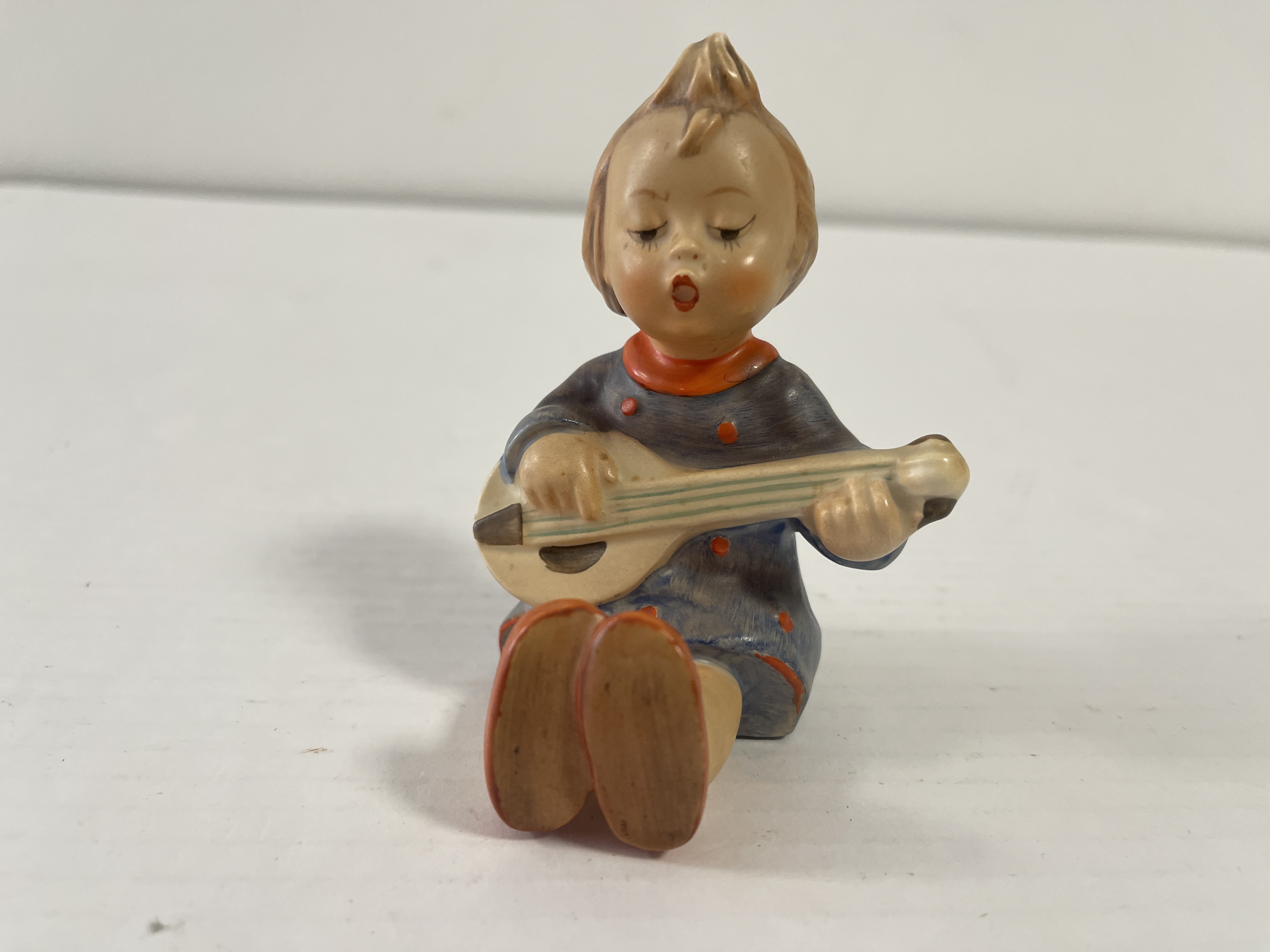 Hummel Figur 53 Gesangsprobe 10,5 cm. 1 Wahl. Zustand siehe Fotos