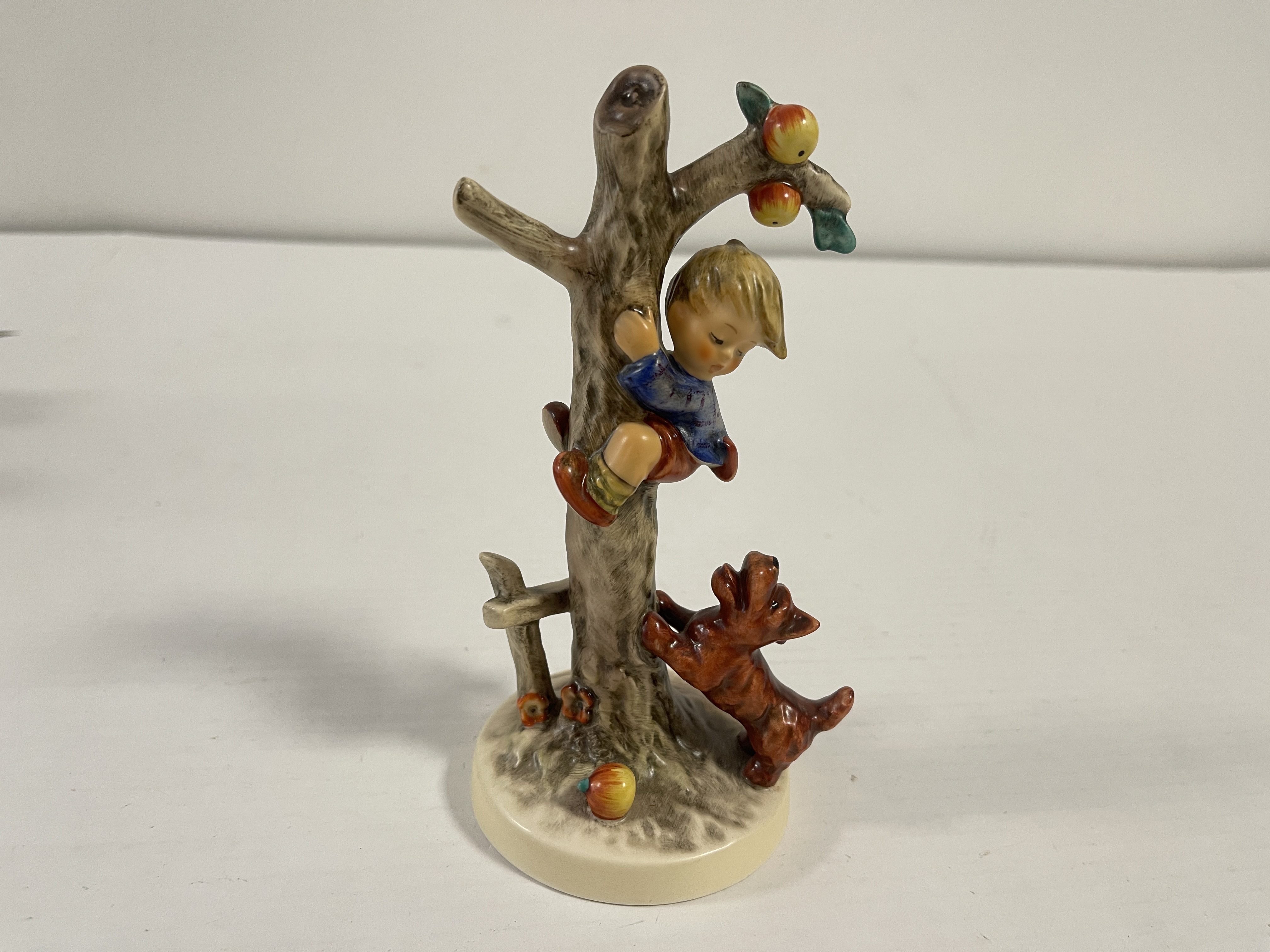 Hummel Figur 56/A Apfeldieb 17 cm. 2 Wahl - Top Zustand