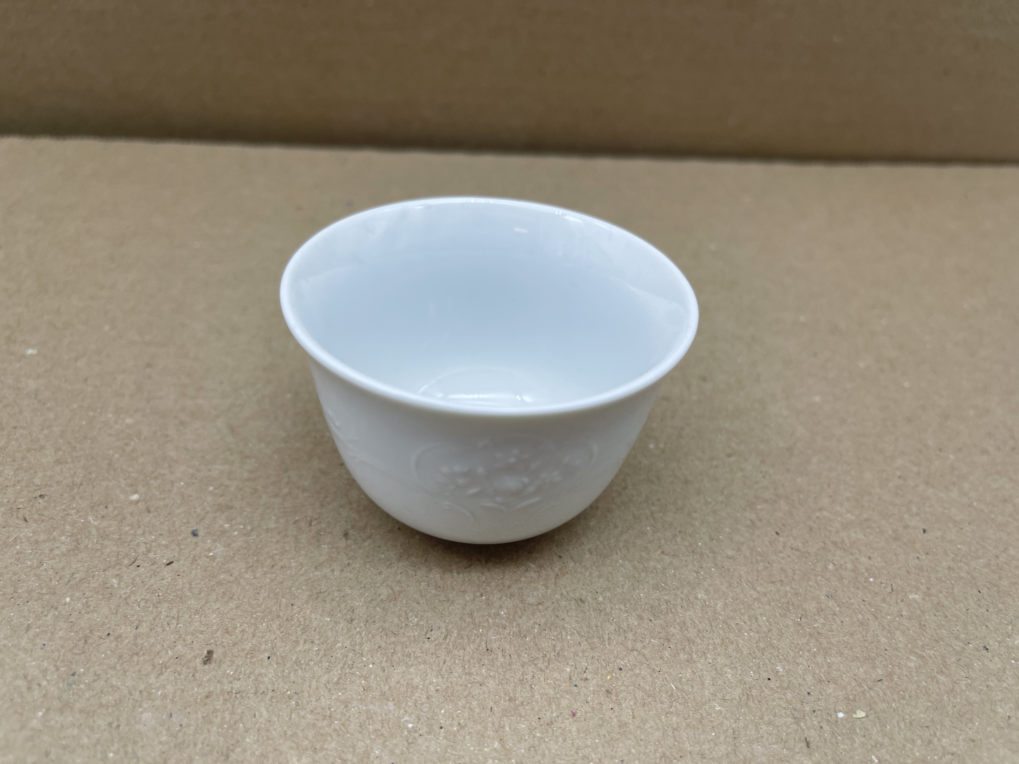 Meissen Becher / Schälchen Höhe: 4,5 cm  Ø: 6,5 cm. 1 Wahl - Top Zustand    Meissen Becher / Schälchen Höhe: 4,5 cm  Ø: 6,5 cm. 1 Wahl - Top Zustand