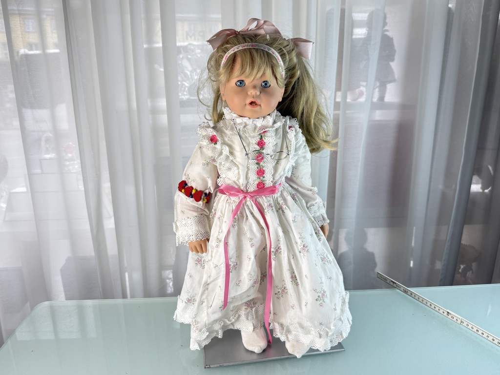 Künstlerpuppe Puppe Götz Vinyl Puppe 52 cm. Top Zustand   