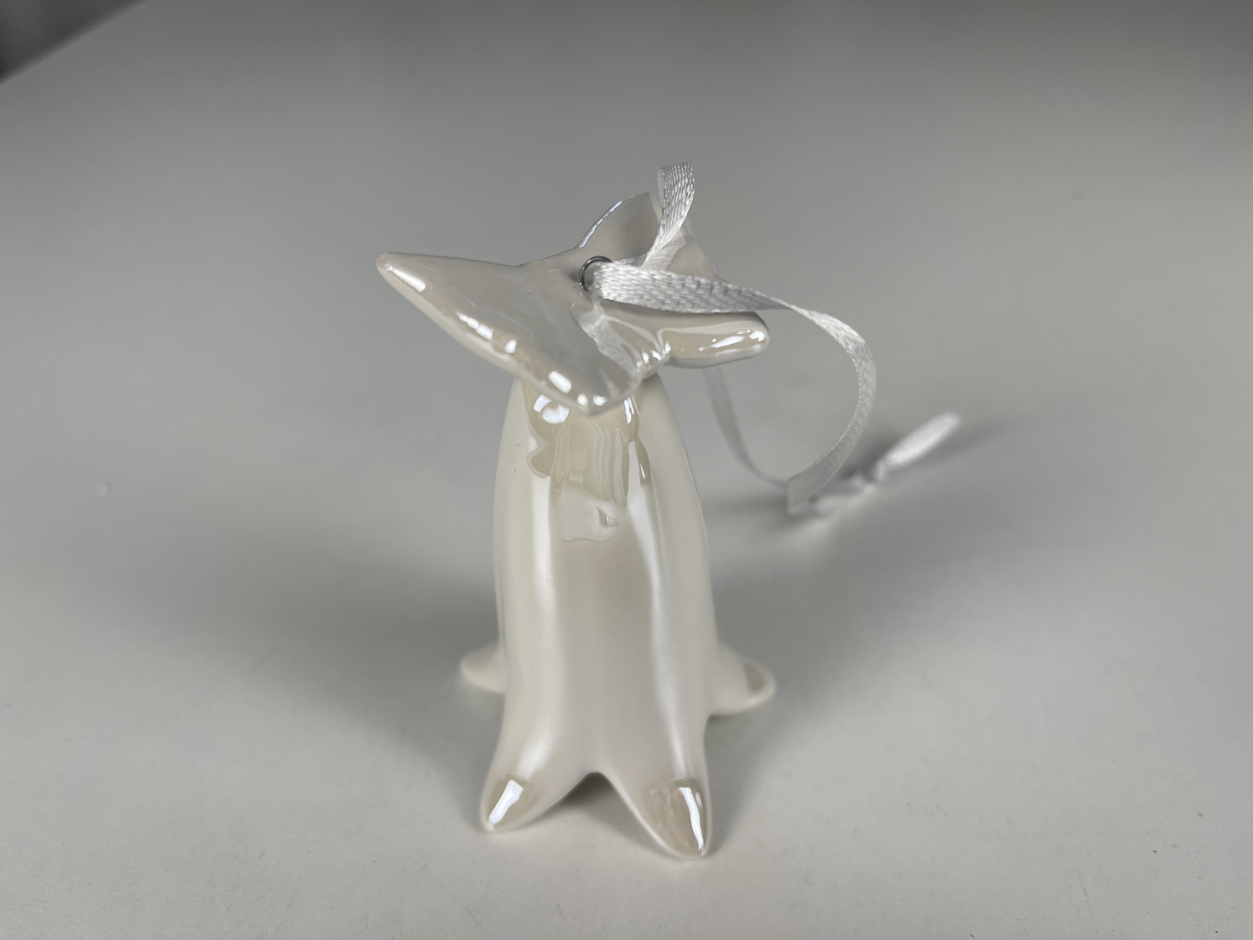 Porzellan Figur Ornament Blüte Schmetterling 9 cm - Top Zustand 