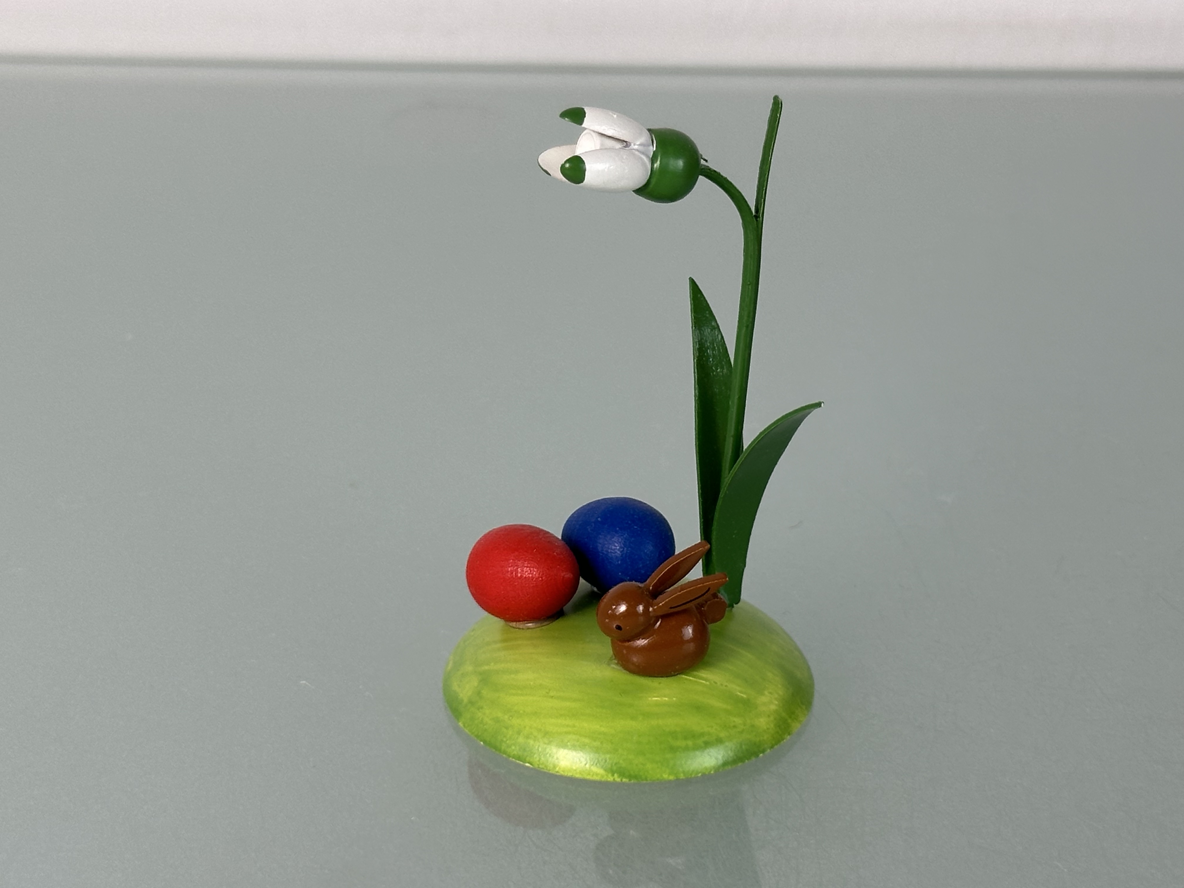 Erzgebirge Seiffener Hase unter Blume 9,2 cm. Top Zustand