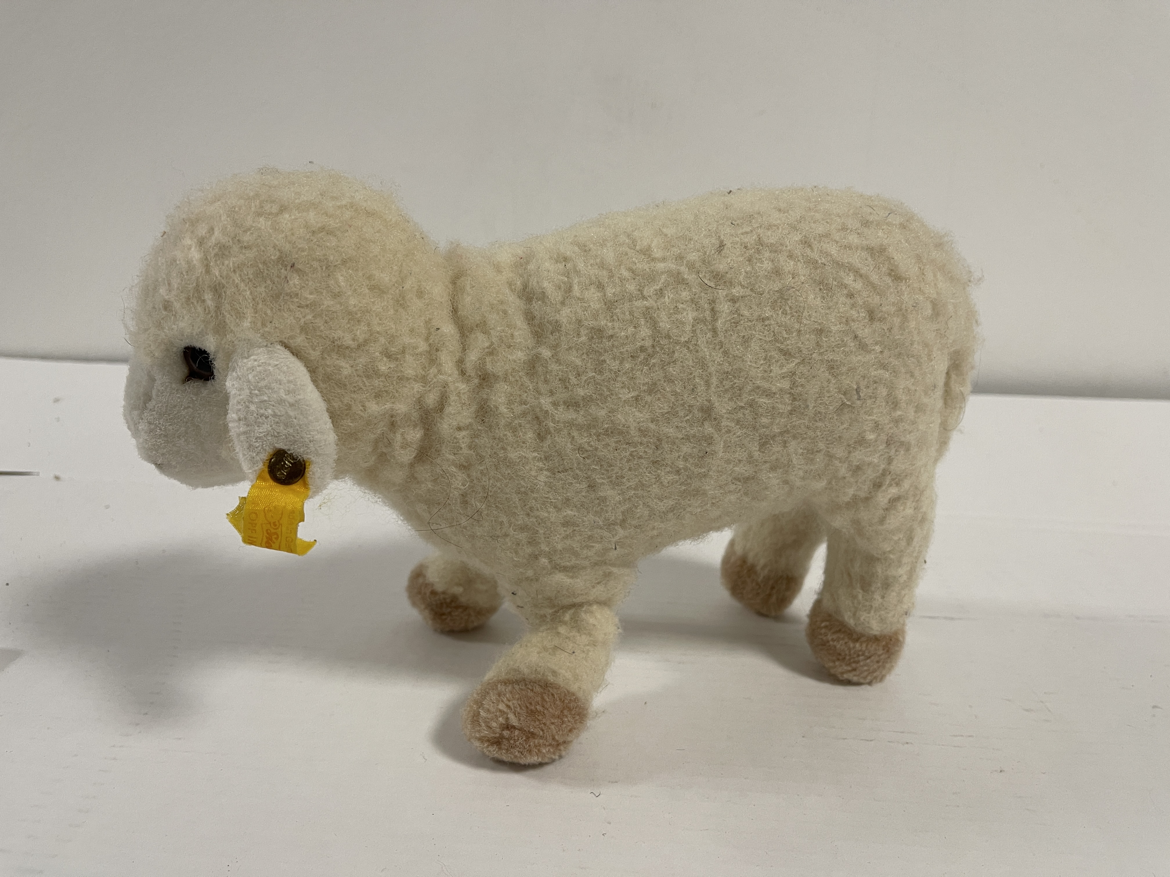 Steiff Tier Schaf 27 x 21 cm -  Zustand siehe Fotos   