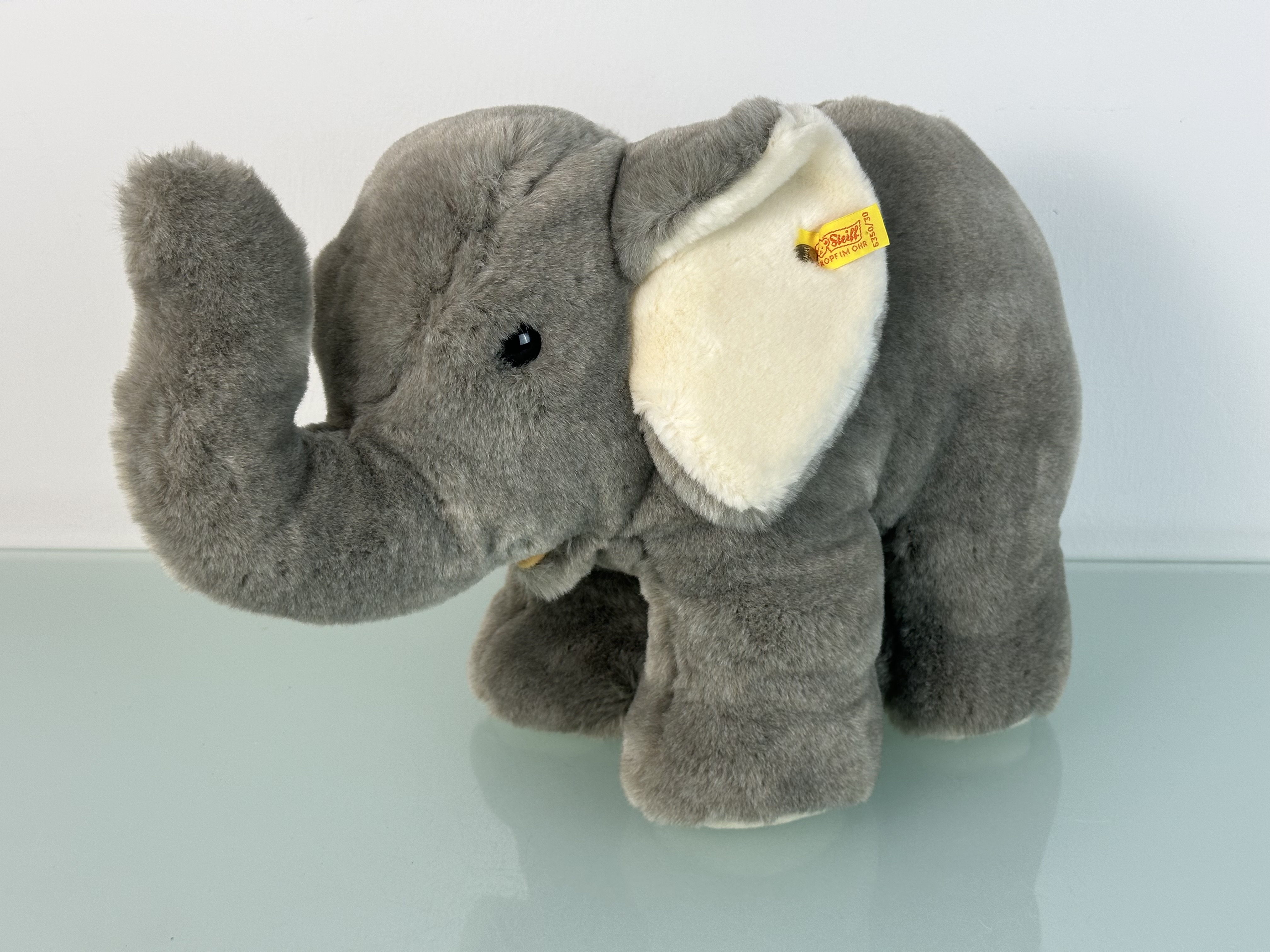 Steiff Tier 5350/30 Jumbo Elefant 30cm x 40cm. Top Zustand siehe Fotos