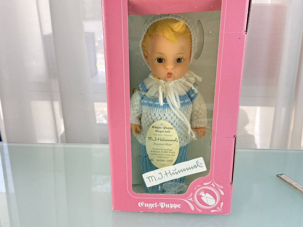 Künstlerpuppe Engel Hummel Vinyl Puppe 28 cm. Top Zustand 