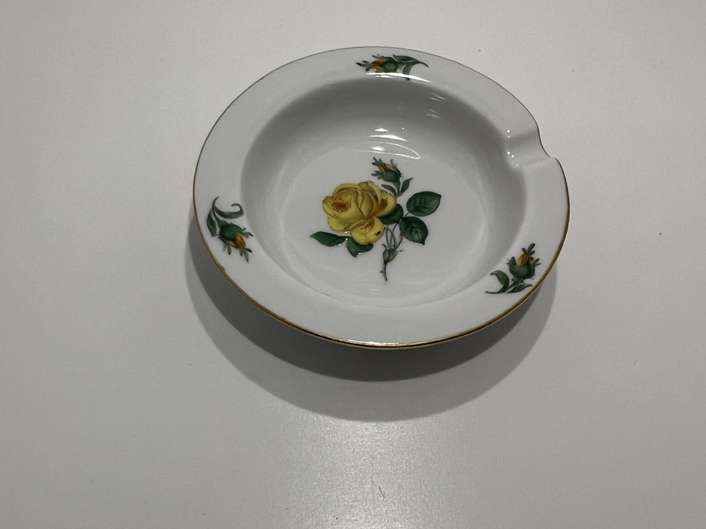 Meissen Figur Aschenbecher 9,5  Ø - 1 Wahl - Top Zustand       Meissen Figur Aschenbecher 9,5  Ø - 1 Wahl - Top Zustand