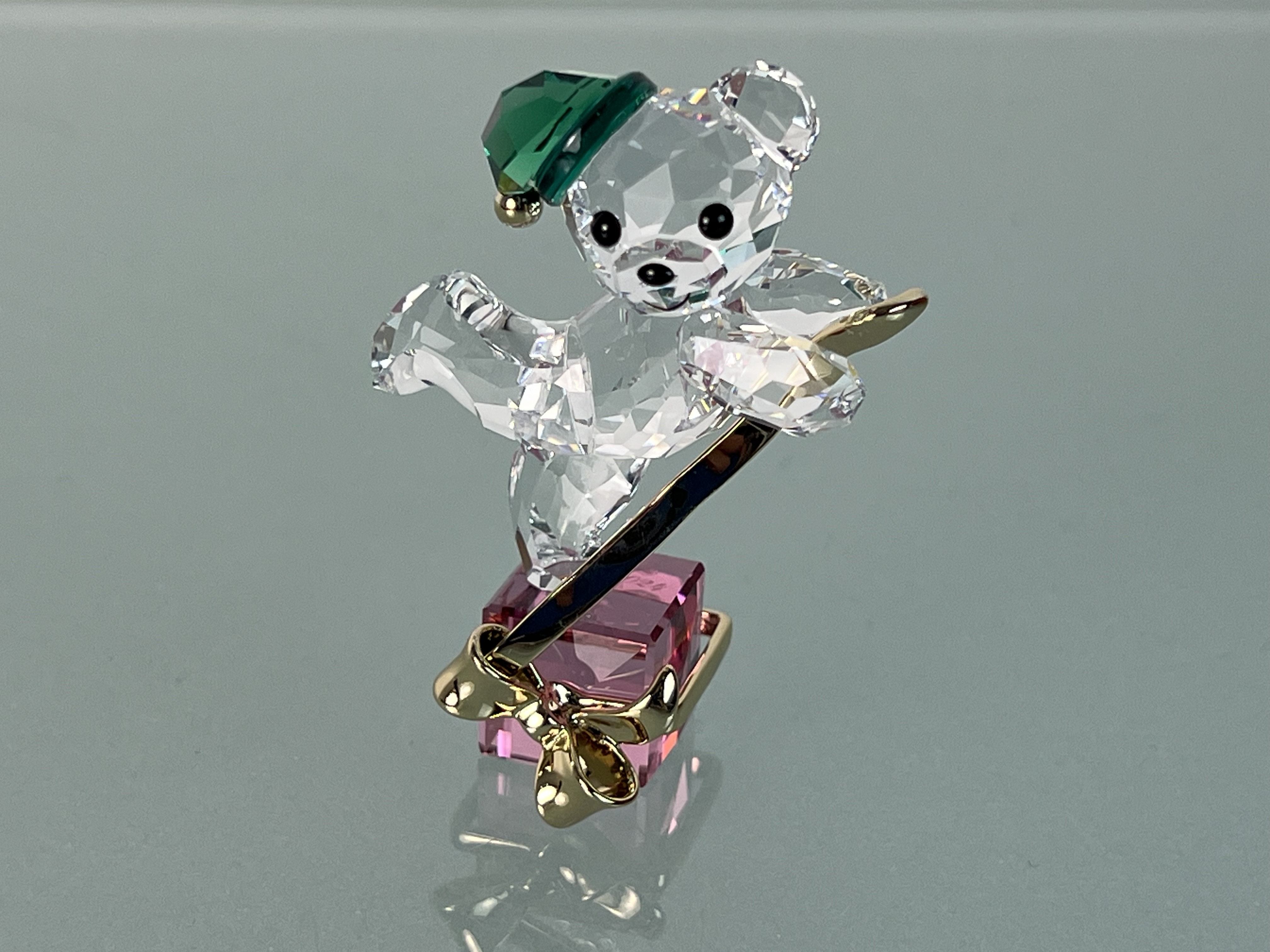Swarovski Figur 5682555 Kris Bär Festtage "Jahresausgabe 2024" 6.3 cm. Top Zustand