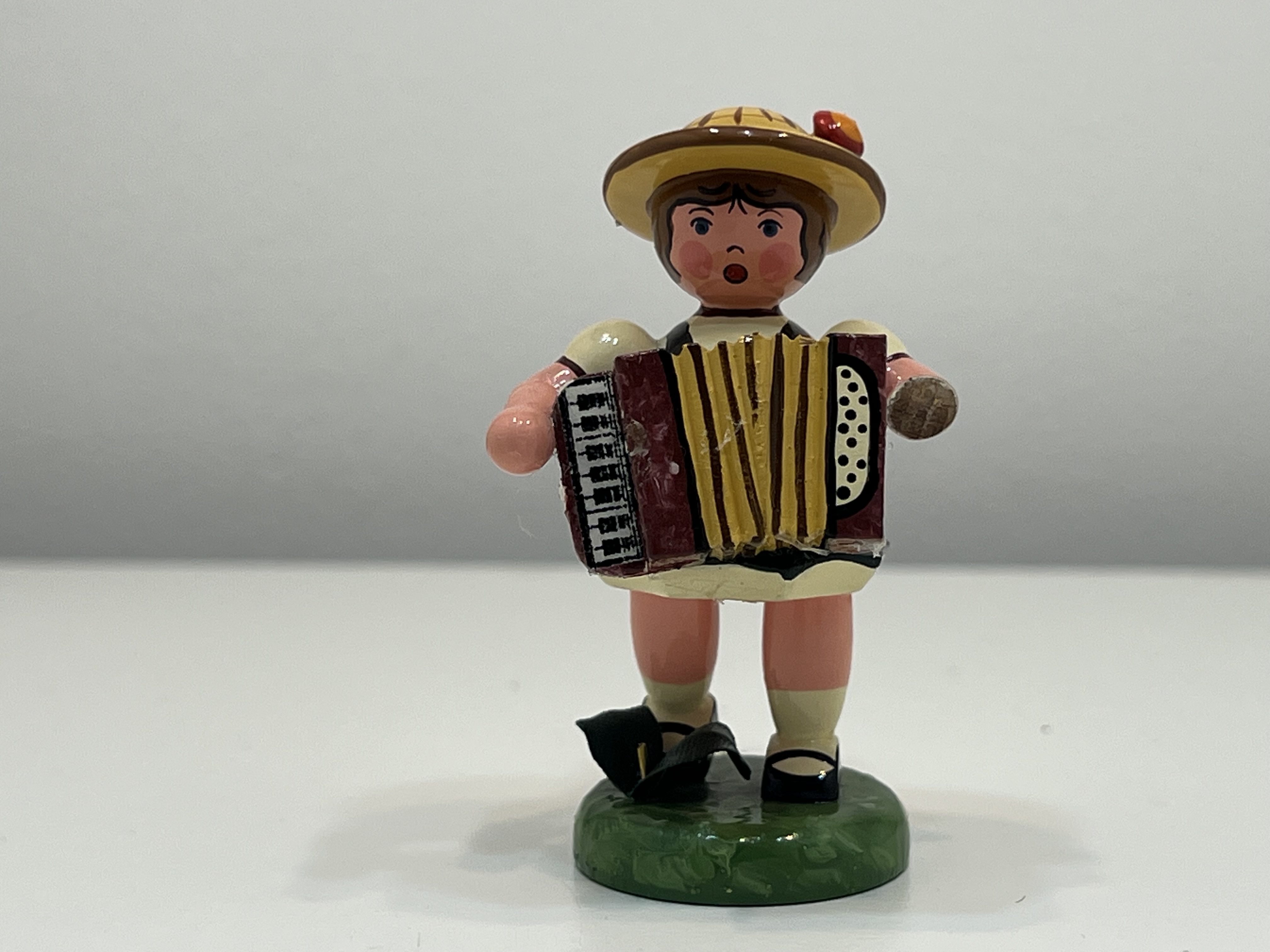 Hubrig Sammler Holzfigur 6,5 cm Zustand siehe Fotos (Defekt)