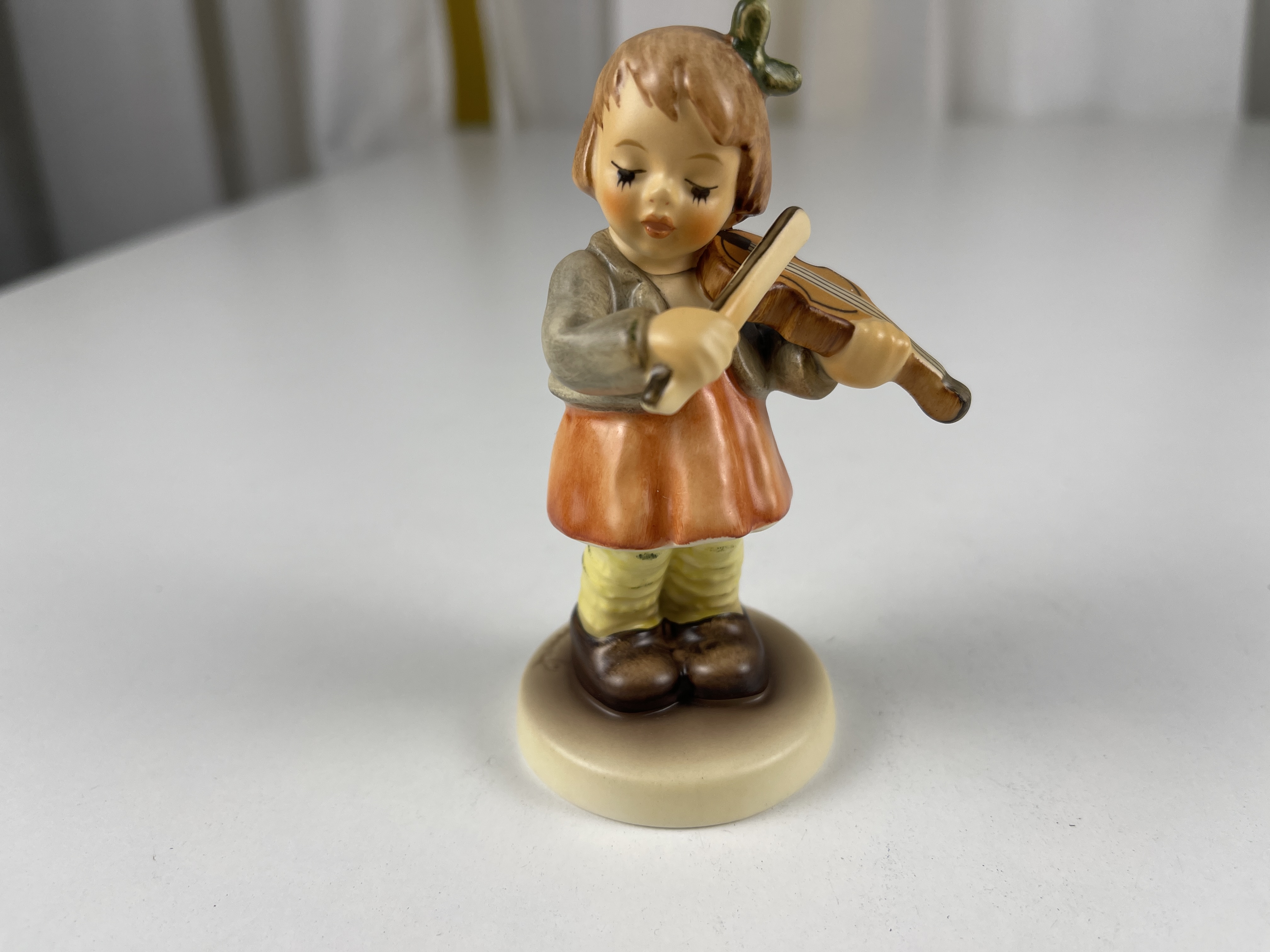  Hummel Figur Porzellanfigur 2184 Erste Geige 10 cm. 1 Wahl. Top Zustand.