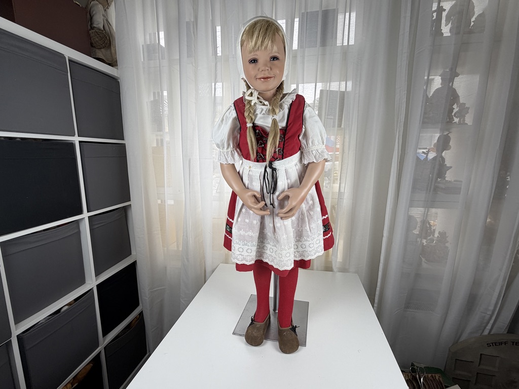 Künstlerpuppe Susan Lippl Vinyl Puppe 96 cm. Top Zustand 