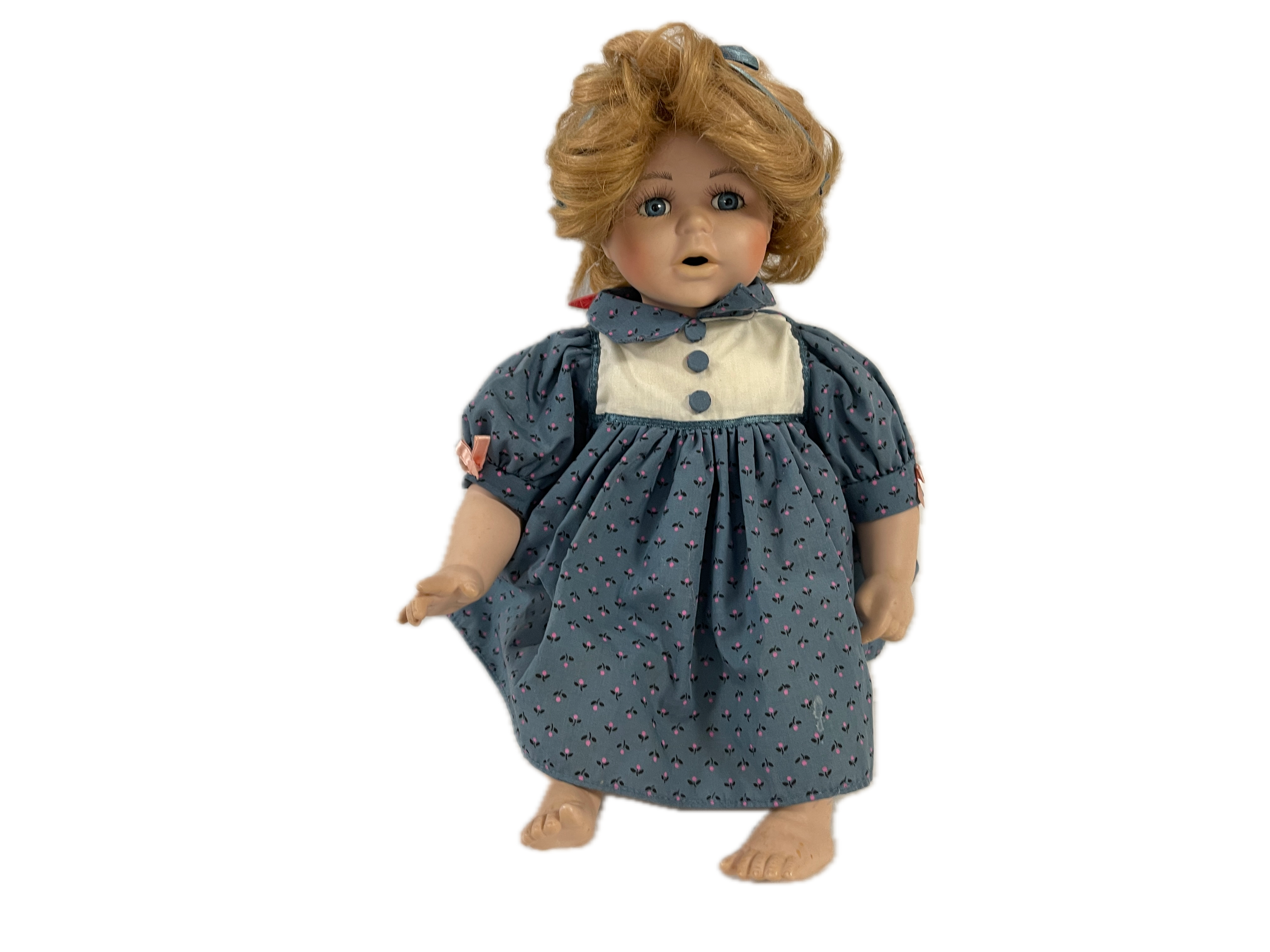 Porzellan Künstlerpuppe Puppe 27 cm. Raucherhaushalt Zustand siehe Fotos 