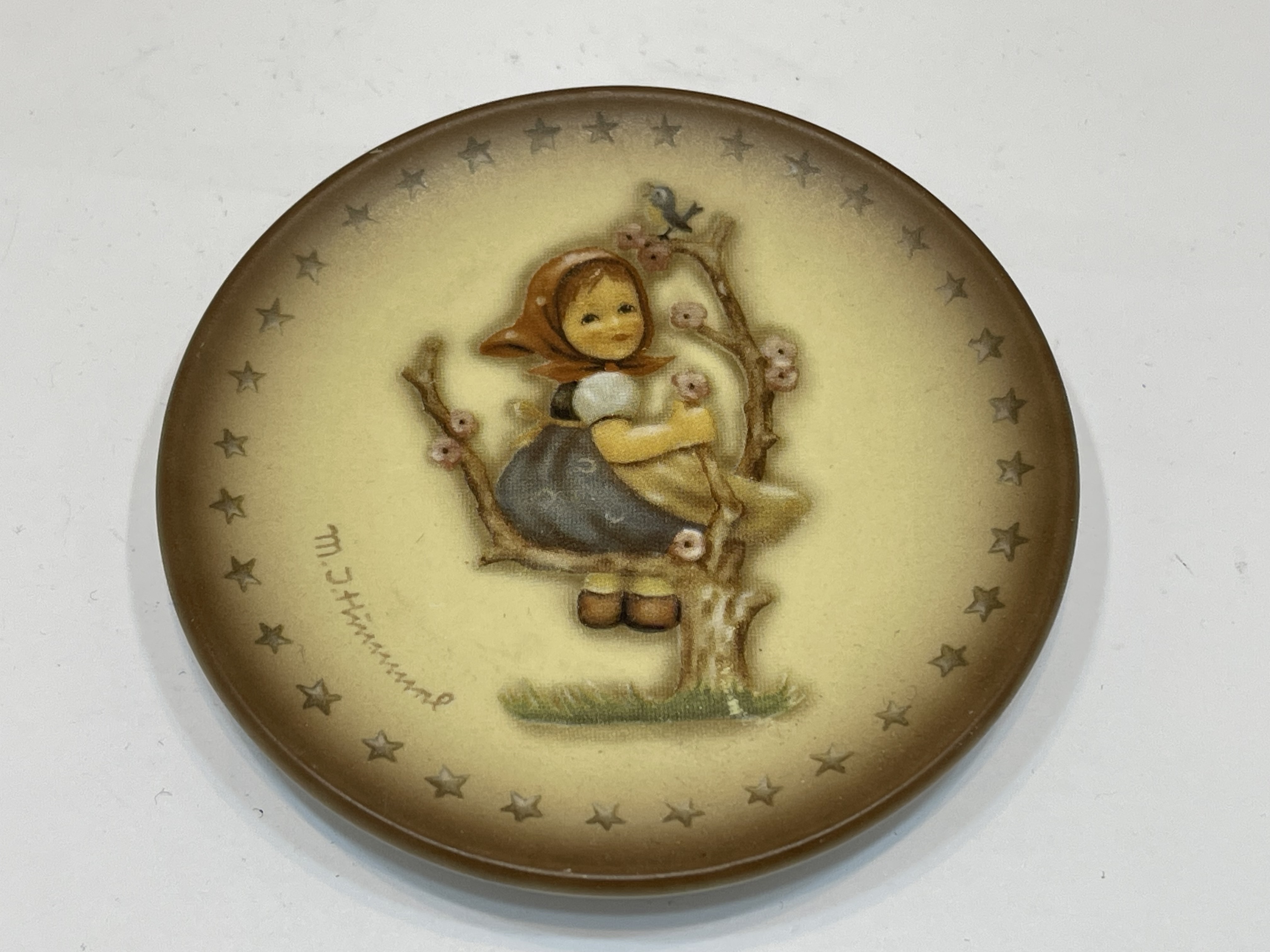  M.I. Hummel Teller  Ø 8,5 cm. 1 Wahl. Top Zustand.     