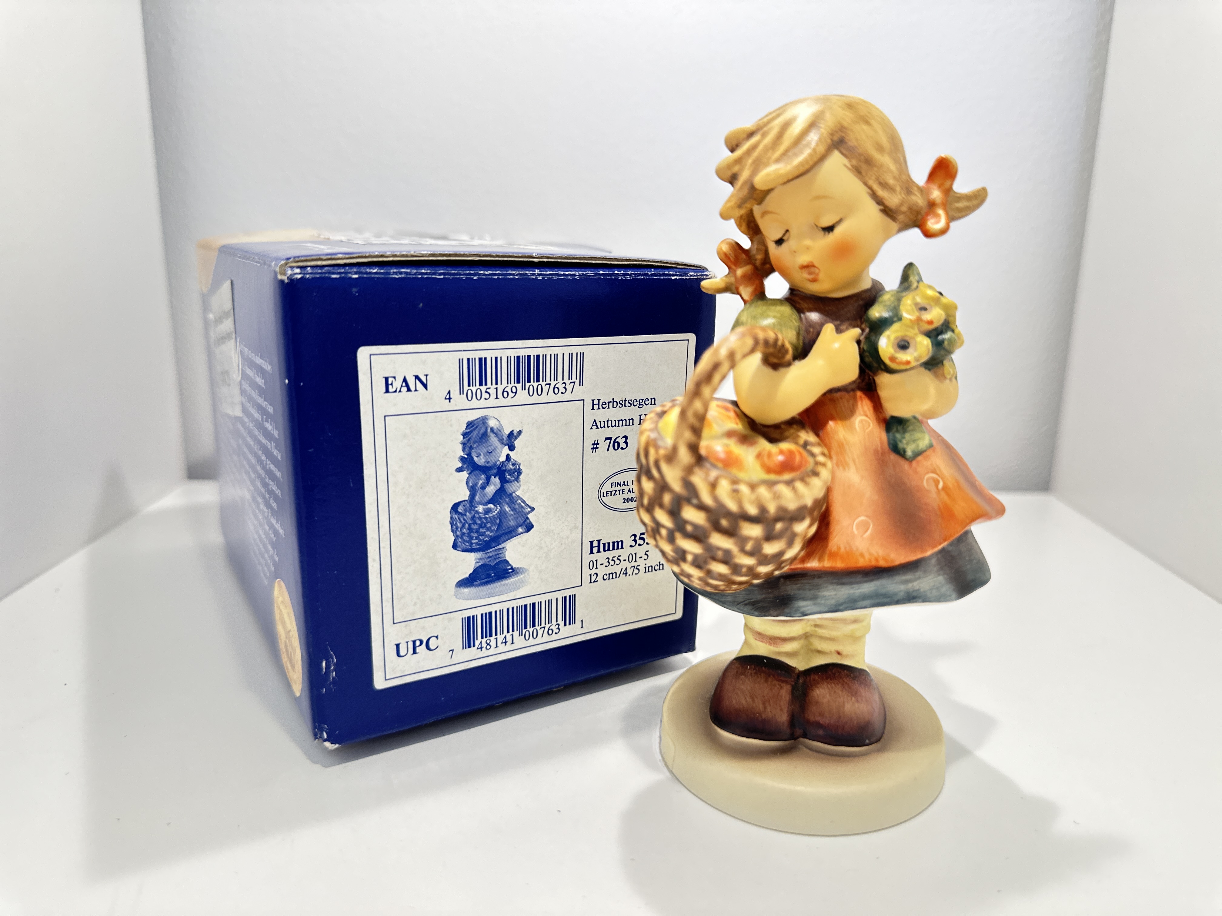 Hummel Autumn Harvest Hummel Figurine 355