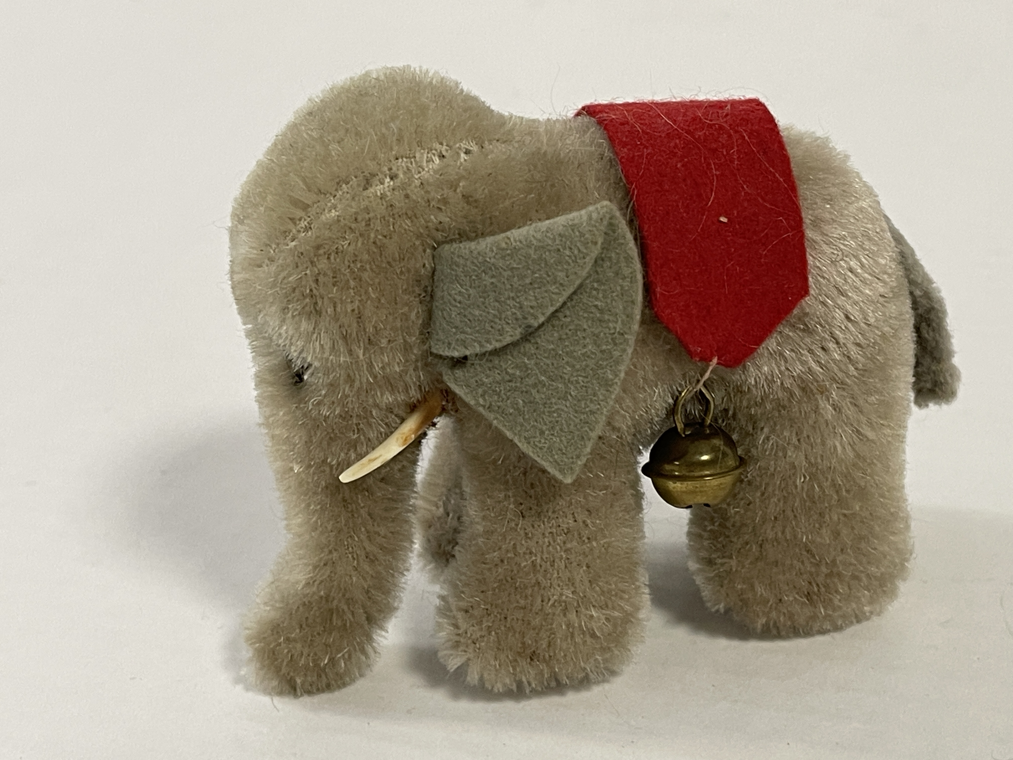 Steiff Tier Sammler Stofftier Elefant 9 cm Zustand siehe Fotos  