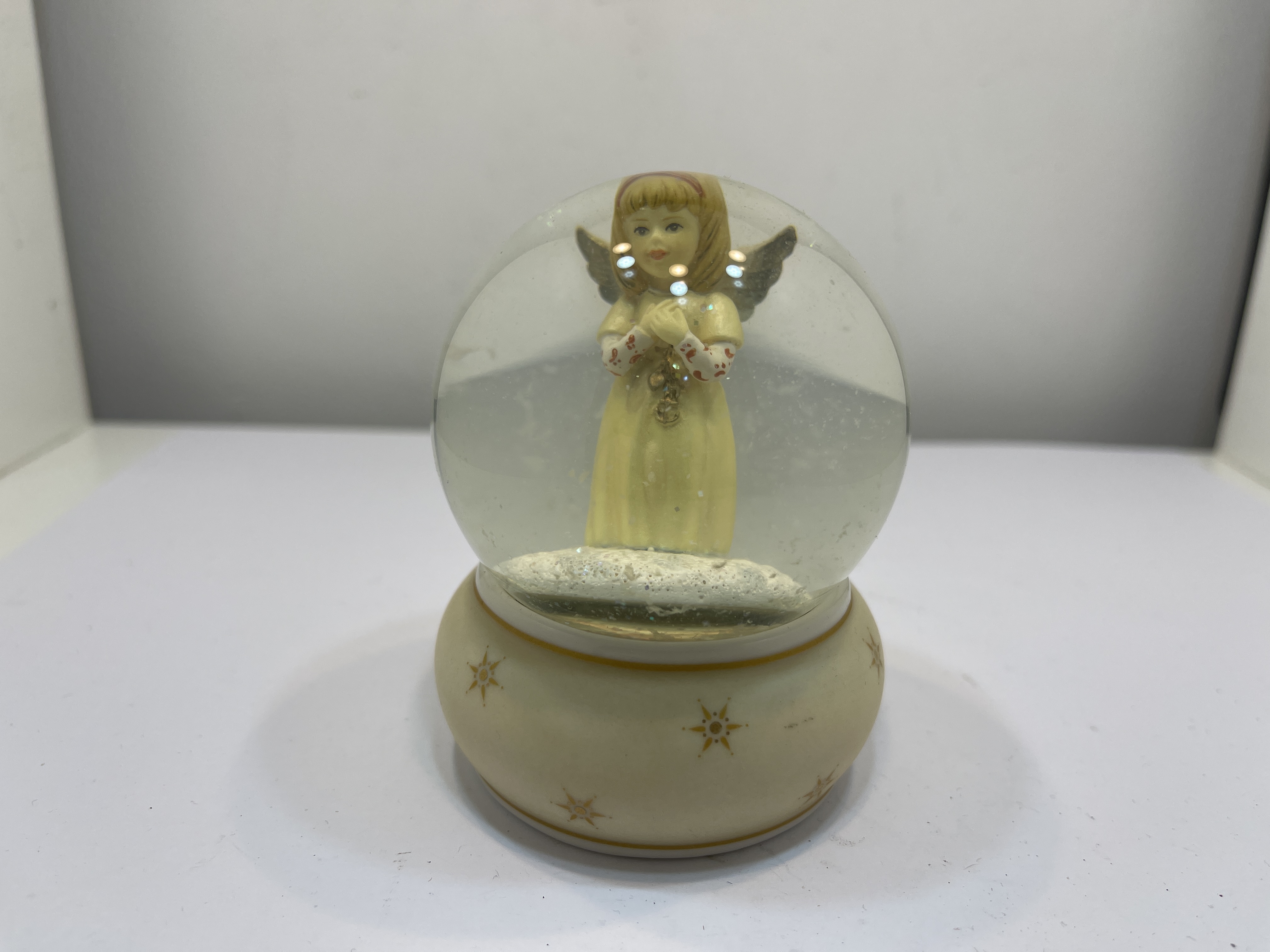 Goebel Figur Schneekugel 9 cm. 1 Wahl. Zustand siehe Fotos