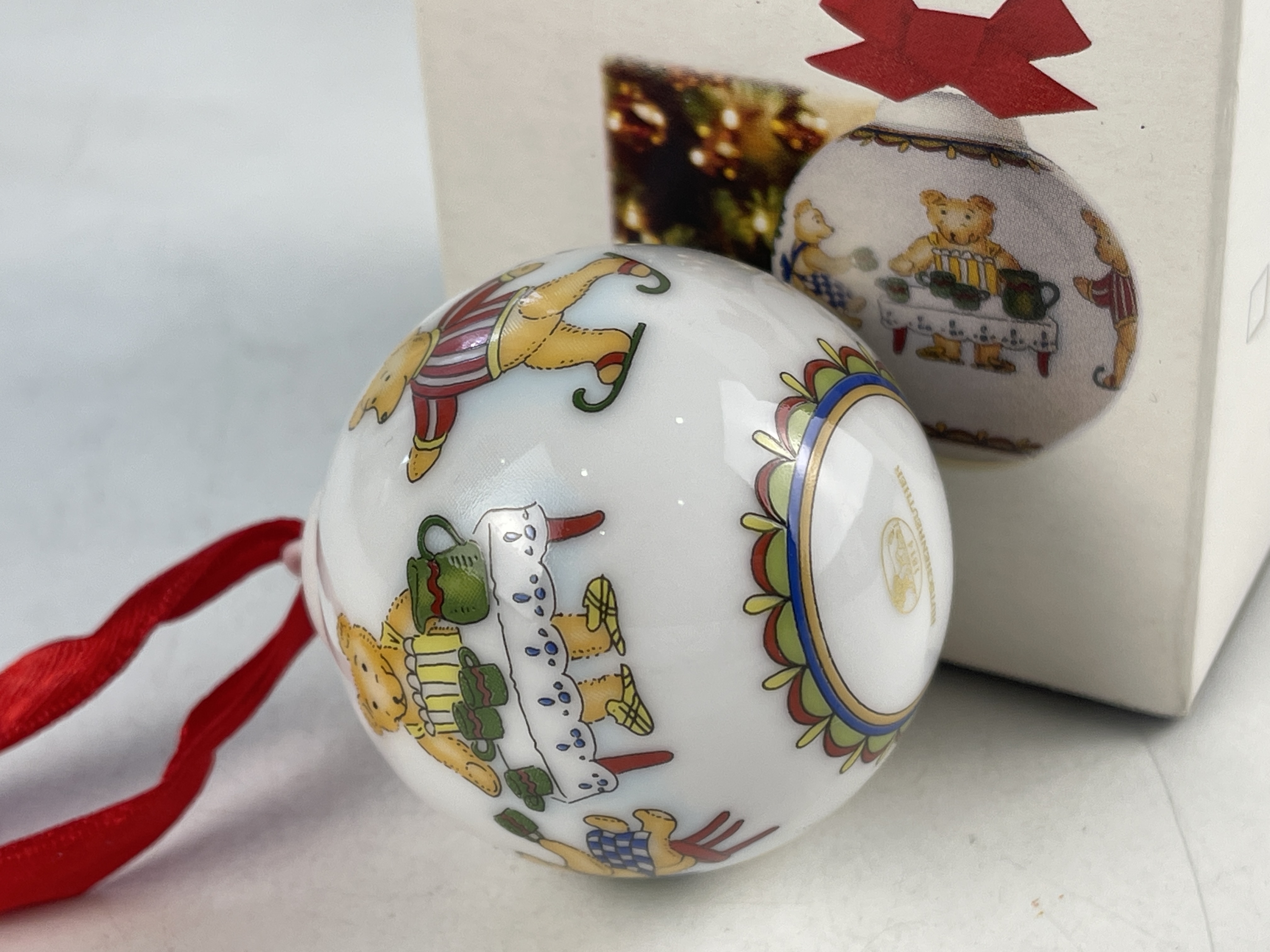  Hutschenreuther Weihnachtskugel Mini mit Ovp Top Zustand.  